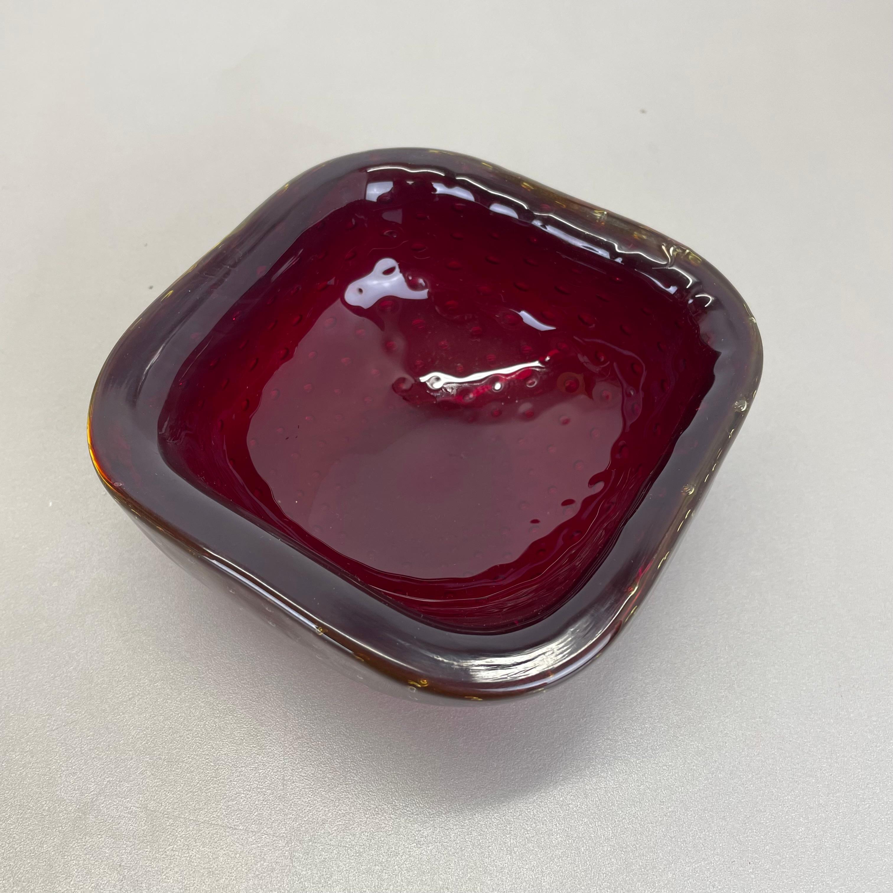 rare Murano Glass Bullicante dark red Bubble Bowl Element Shell Italy 1970 For Sale 5