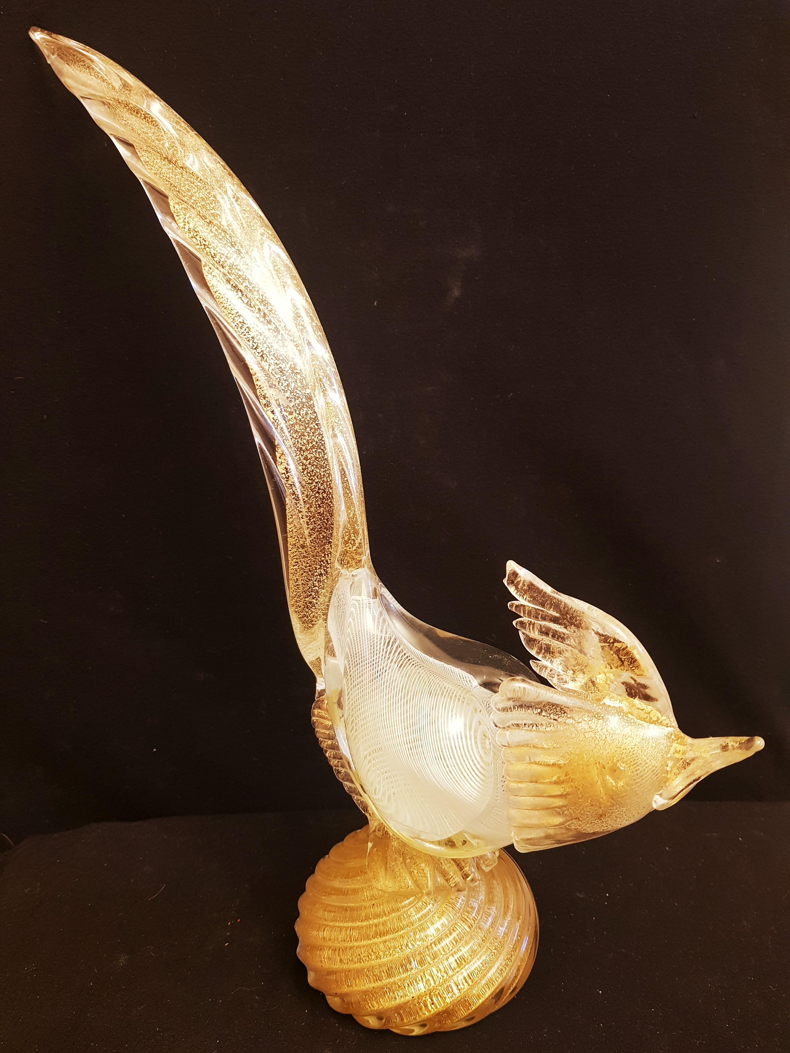 Beautiful large and rare murano glass pheasant, reticello with gold leaf, by Angelo Barovier brilliant condition.