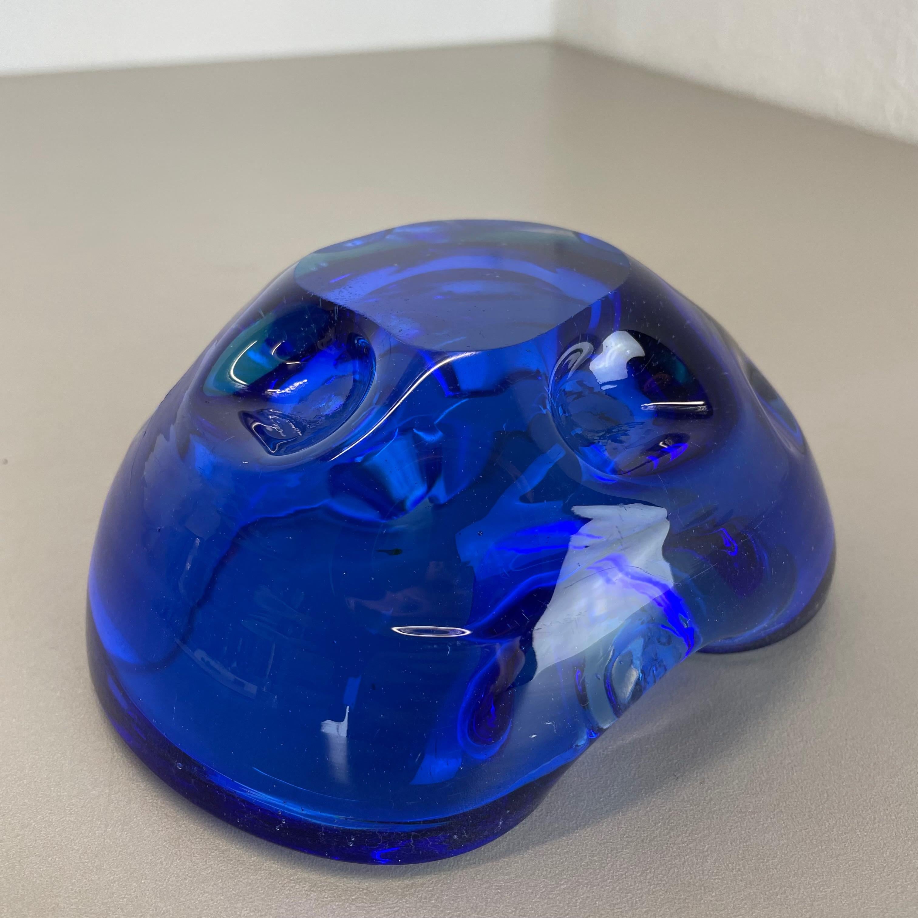 Cendrier en verre de Murano « bleu clair » avec éléments en forme de coquillage, Italie, 1970 en vente 7