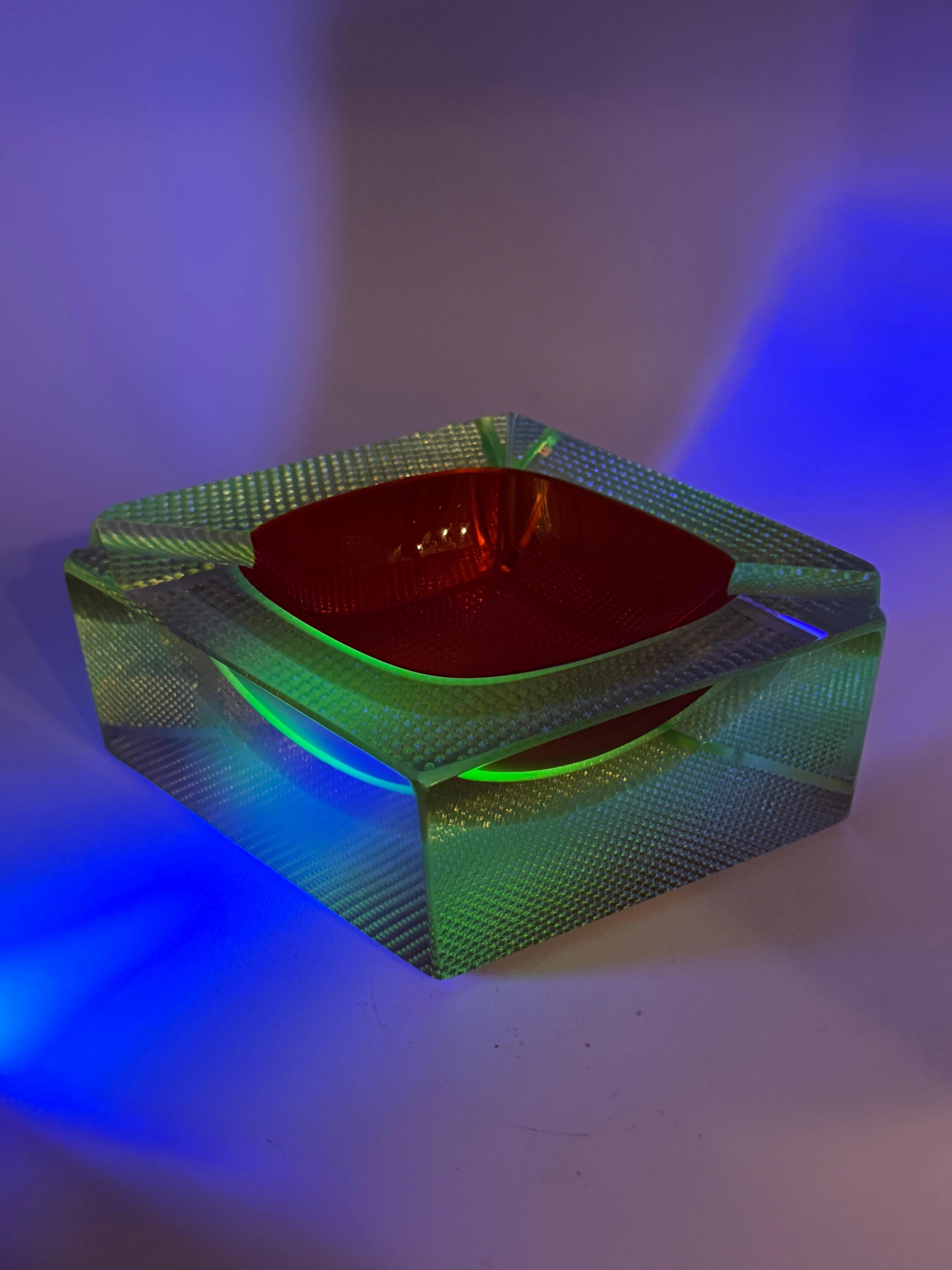 Art Glass Rare Murano Uranium Glass Ashtray, Flavio Poli for Seguso, Sommerso Technique, 1 For Sale