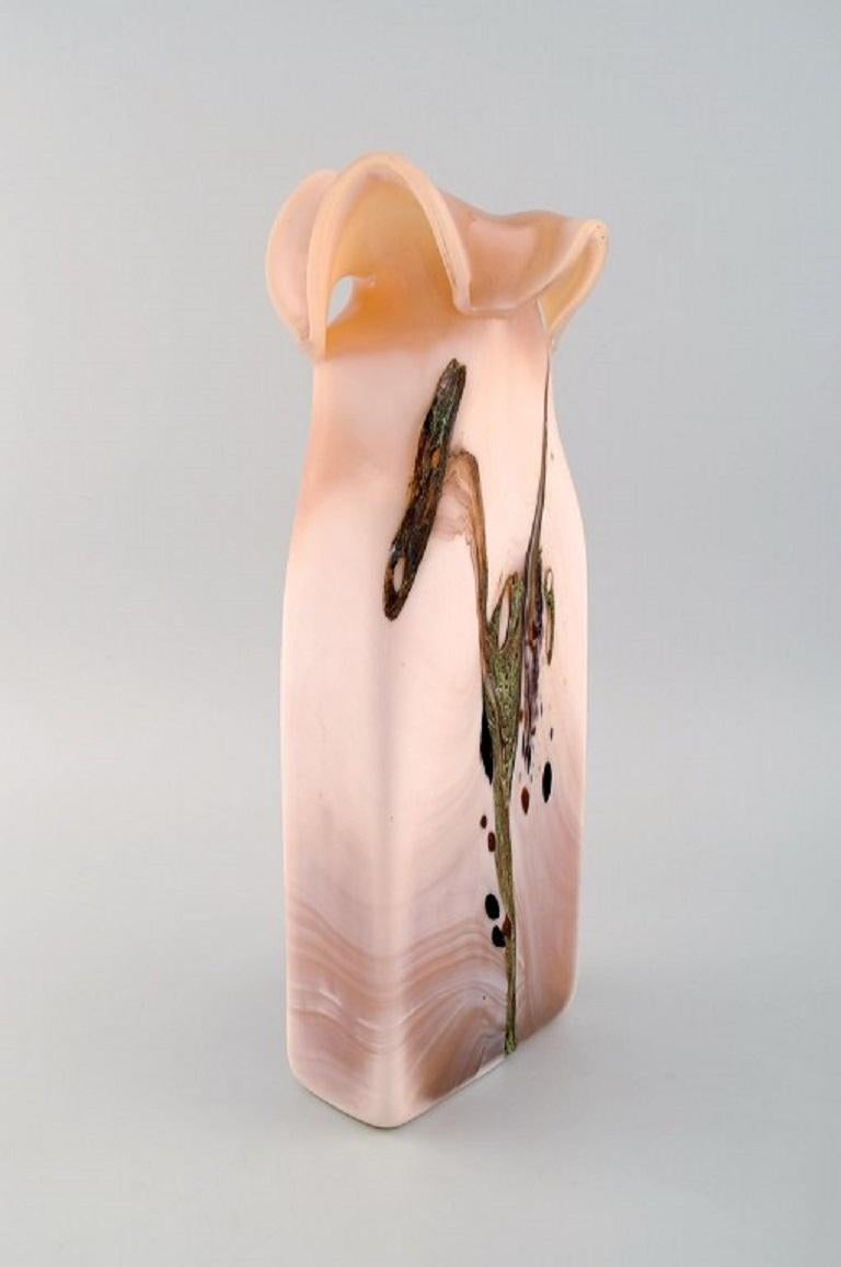 Rare Murano vase in mouth blown art glass. Pink shades with abstract motif. 1960s / 70s.
Measures: 36 x 13 cm.
In excellent condition.