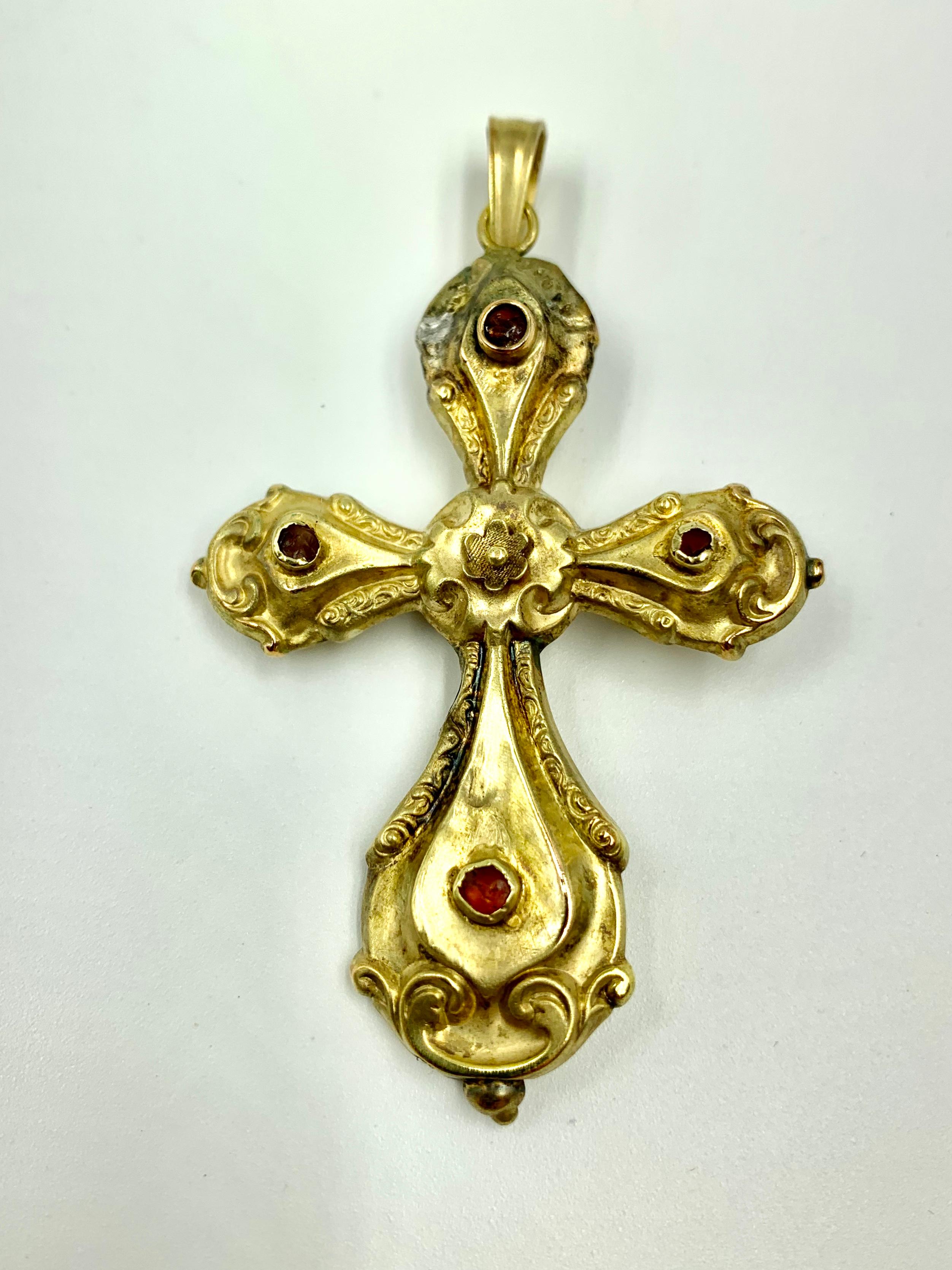 Women's or Men's Rare Museum Quality 17th Century Baroque Gold, Cabochon Carnelian Rose Cross For Sale