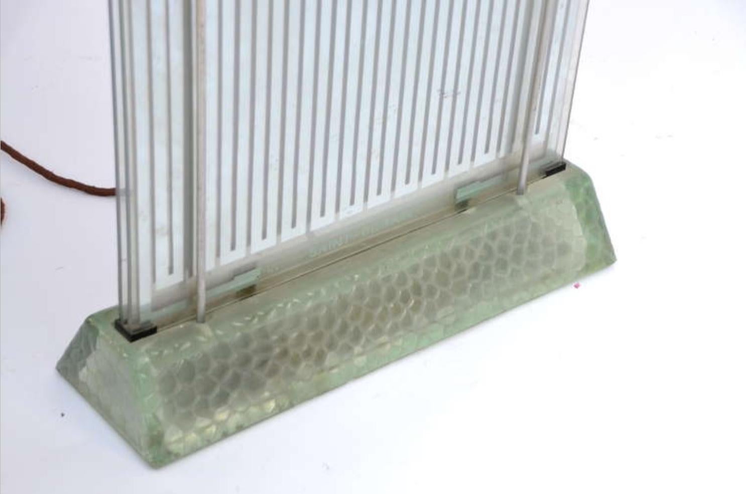 French Rare Museum-Quality Glass Radiator by René Coulon for Saint-Gobain For Sale
