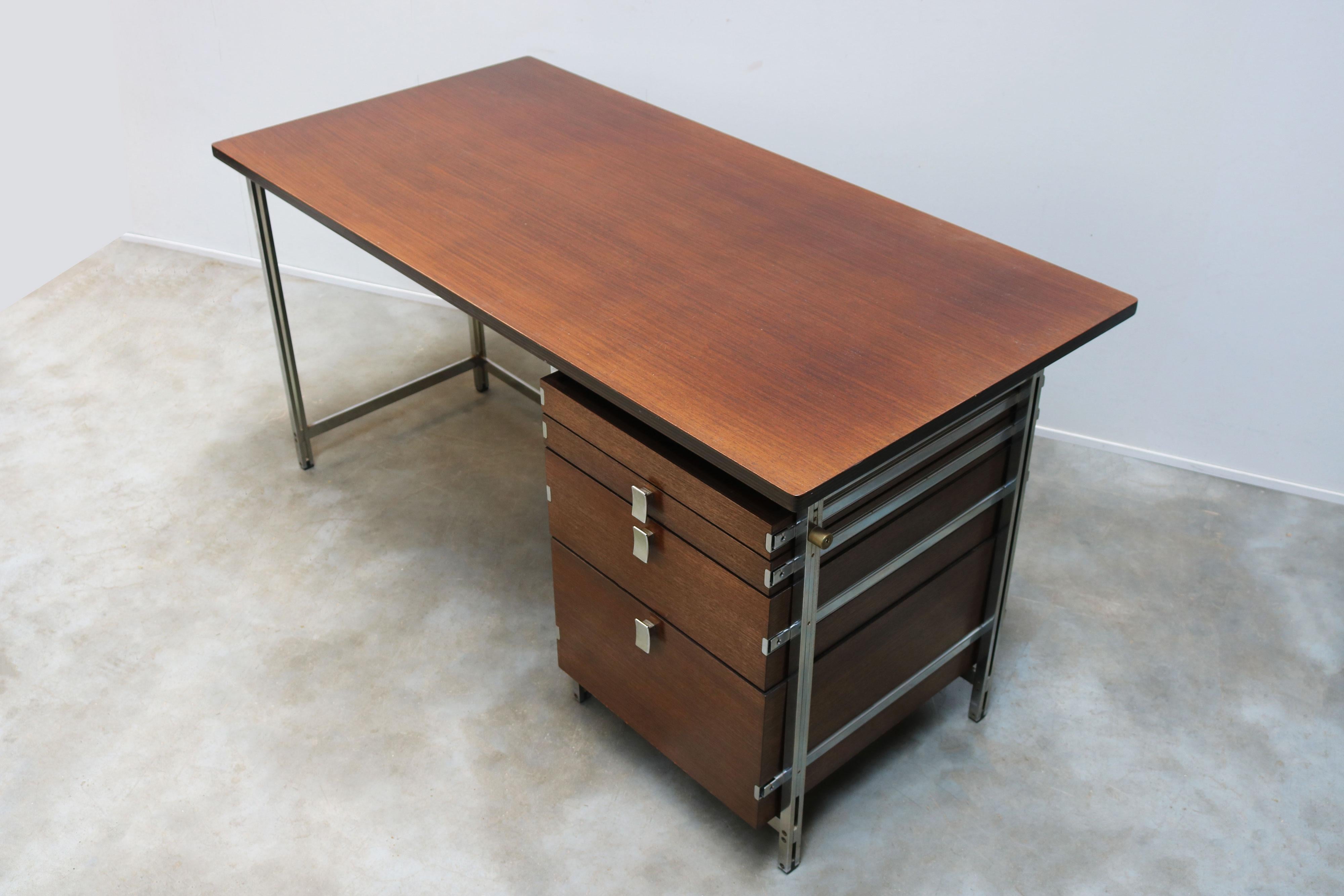 Mid-Century Modern Rare Mutenyé wood design desk by Jules Wabbes for Mobilier Universel 1960 For Sale