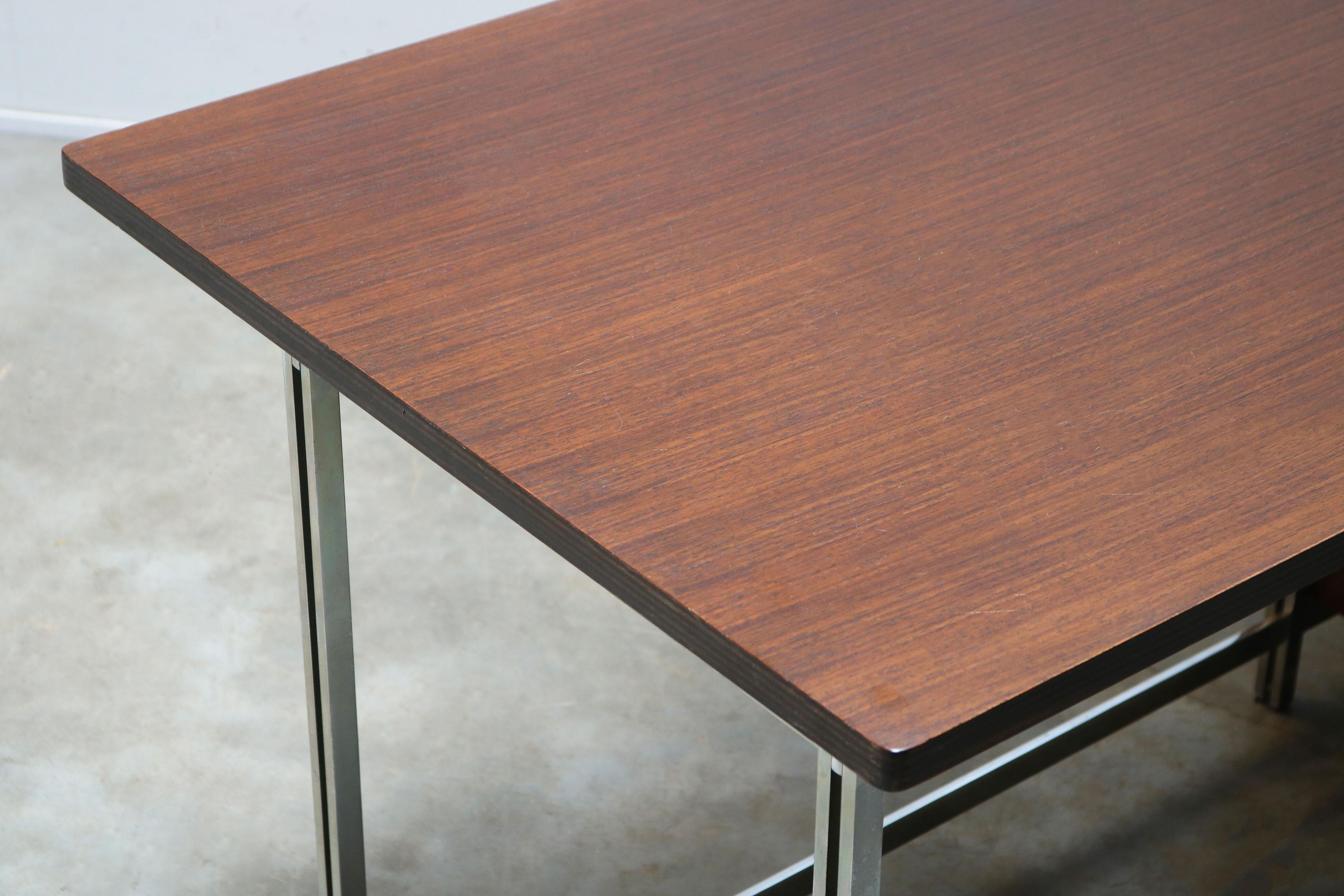 Belgian Rare Mutenyé wood design desk by Jules Wabbes for Mobilier Universel 1960 For Sale