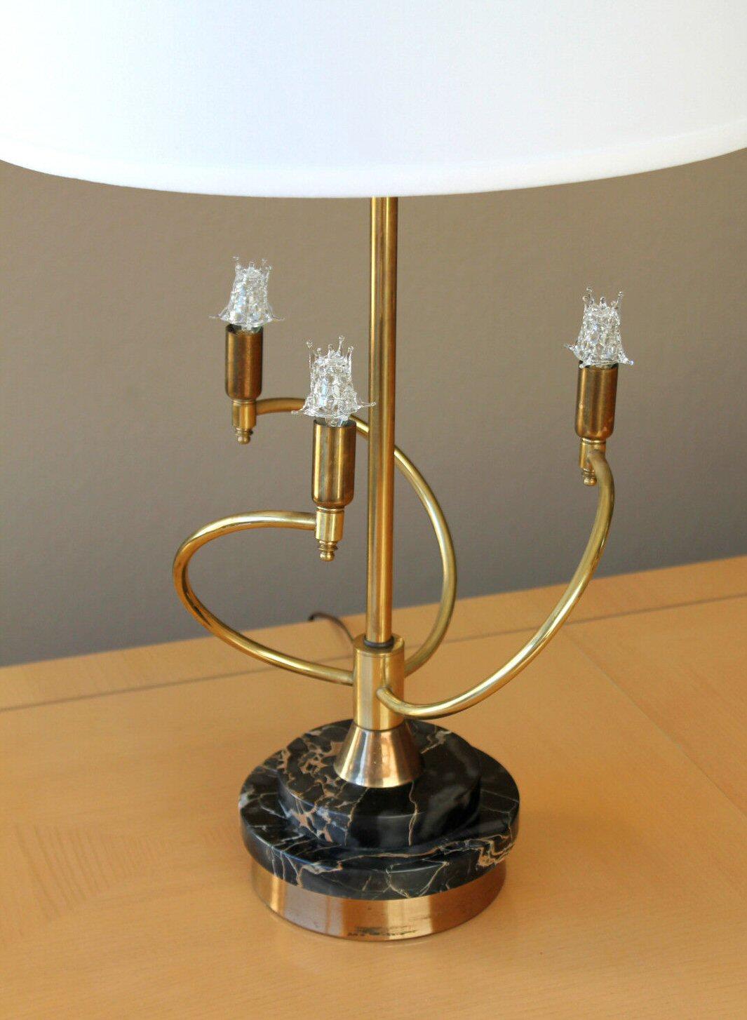 Mid-Century Modern Rare lampe de table à 4 lumières en marbre italien 