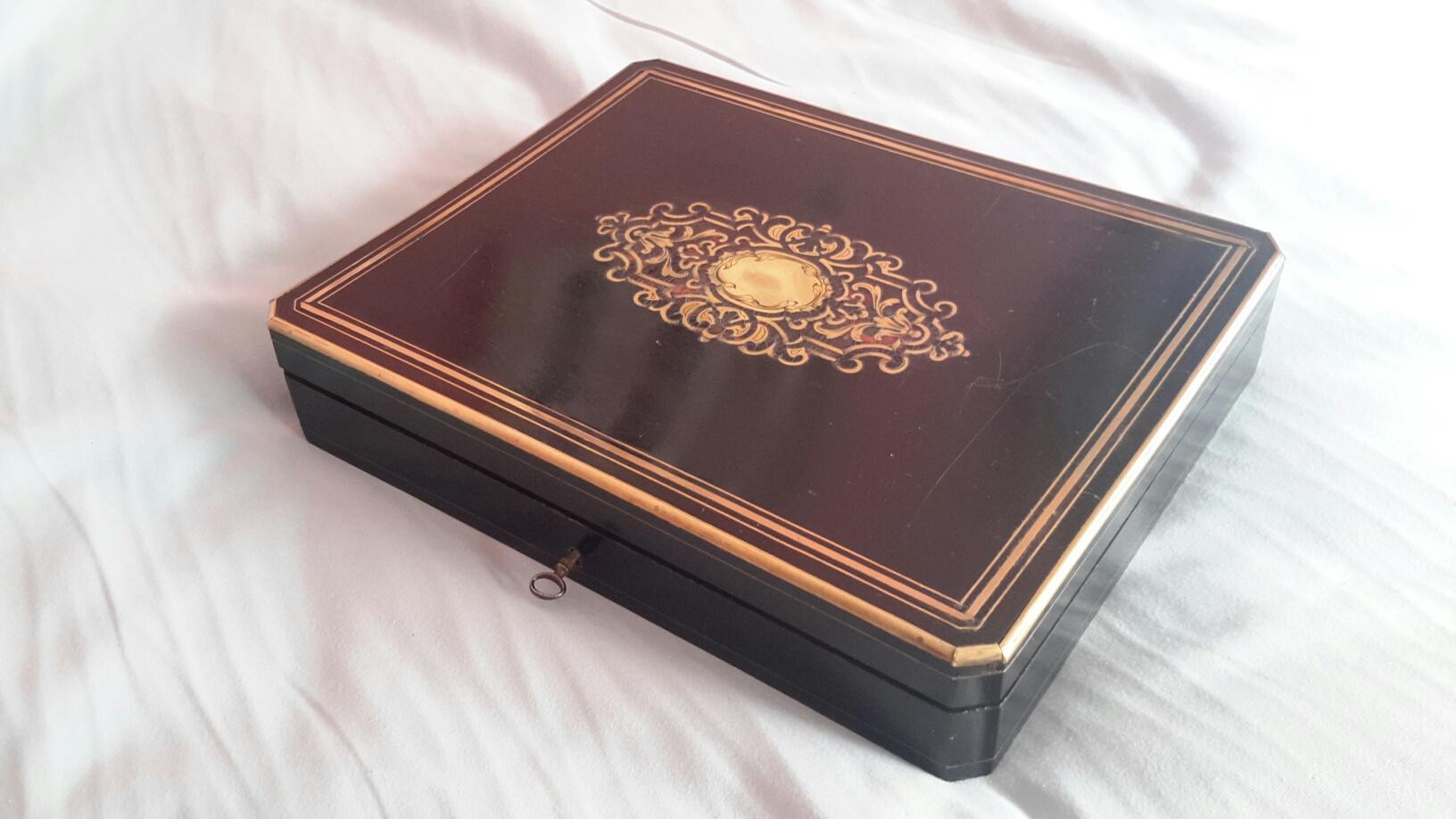 Rare Napoléon III Game Box in Boulle Style Marquetry, France, 1880s 1