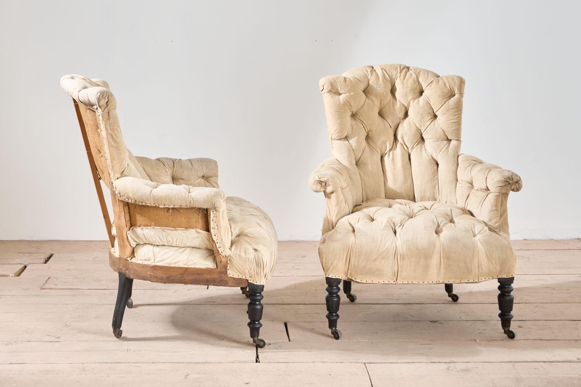 Rare Napoleon III pair of Buttoned back and seat armchairs with matching stool For Sale 1