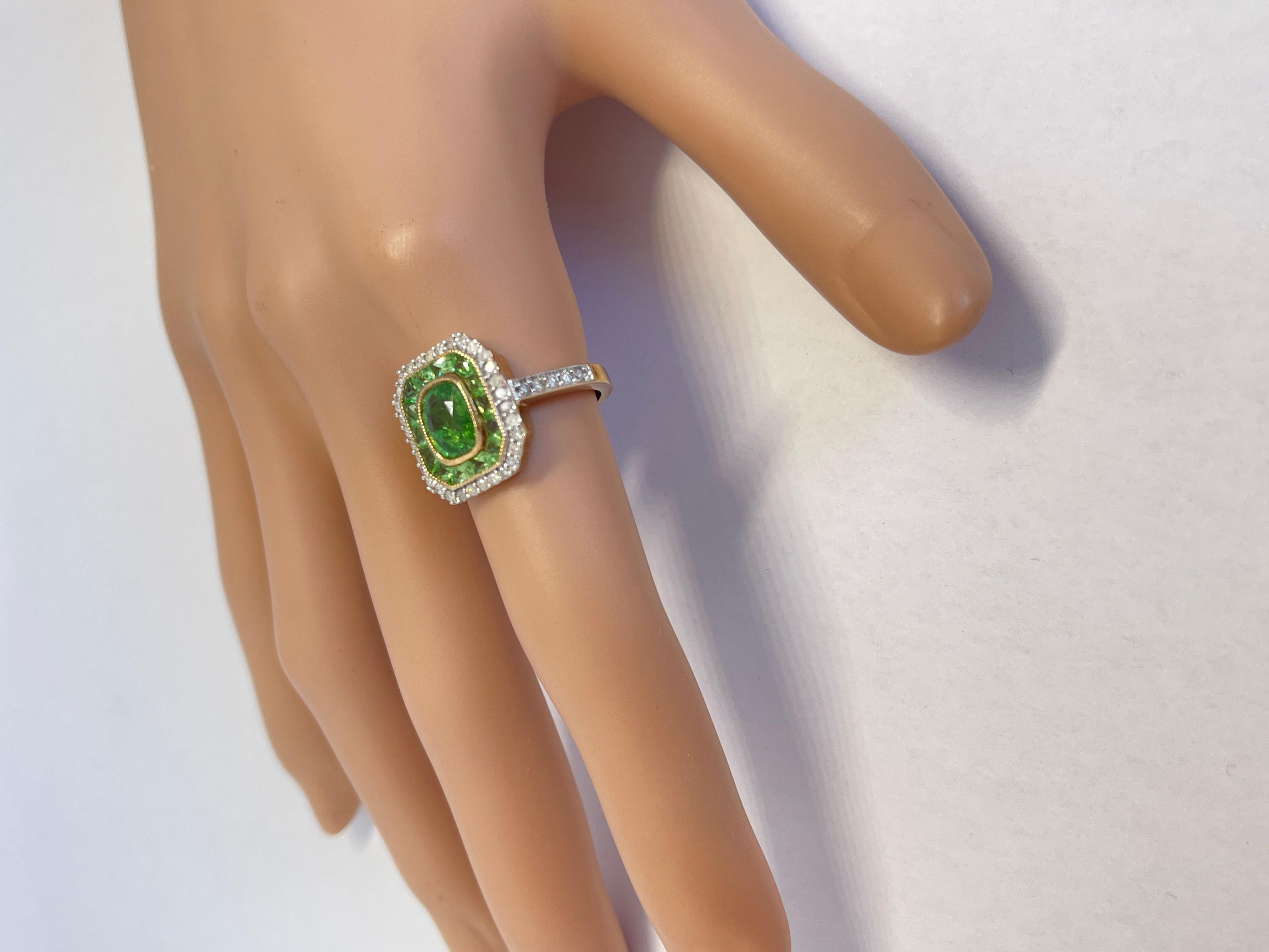 Rare Natural 1ct Carat Tsavorite Garnet Diamond Ring Art Deco Style 9ct Gold For Sale 3