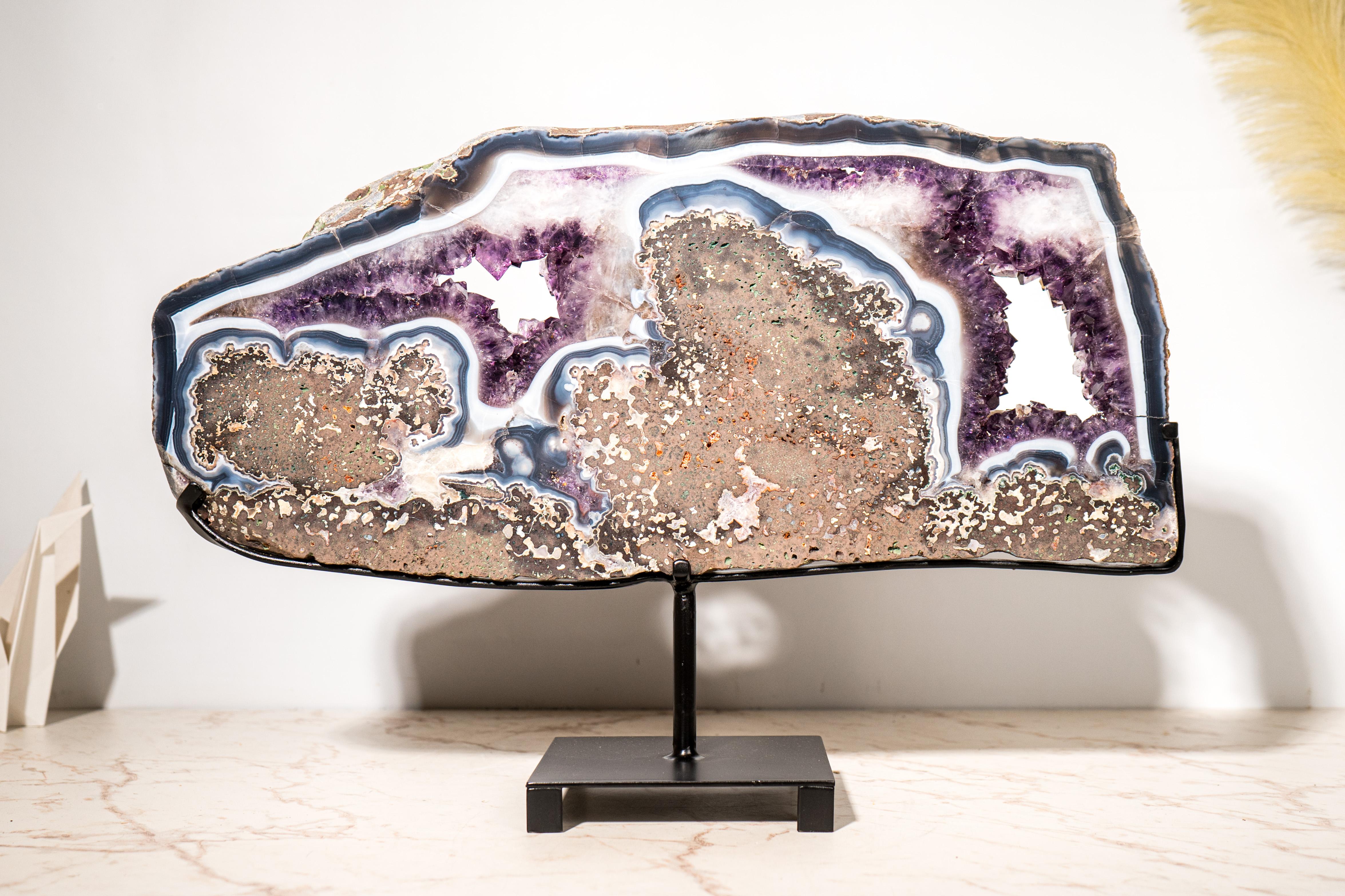 Rare Natural Agate with Druzy – A stunning crystal slab featuring intricate lace patterns and sparkling druzy formations.

▫️ Description

A stunning and rare Agate, this Agate Slice showcases intricate lace agate formations with a blend of patterns