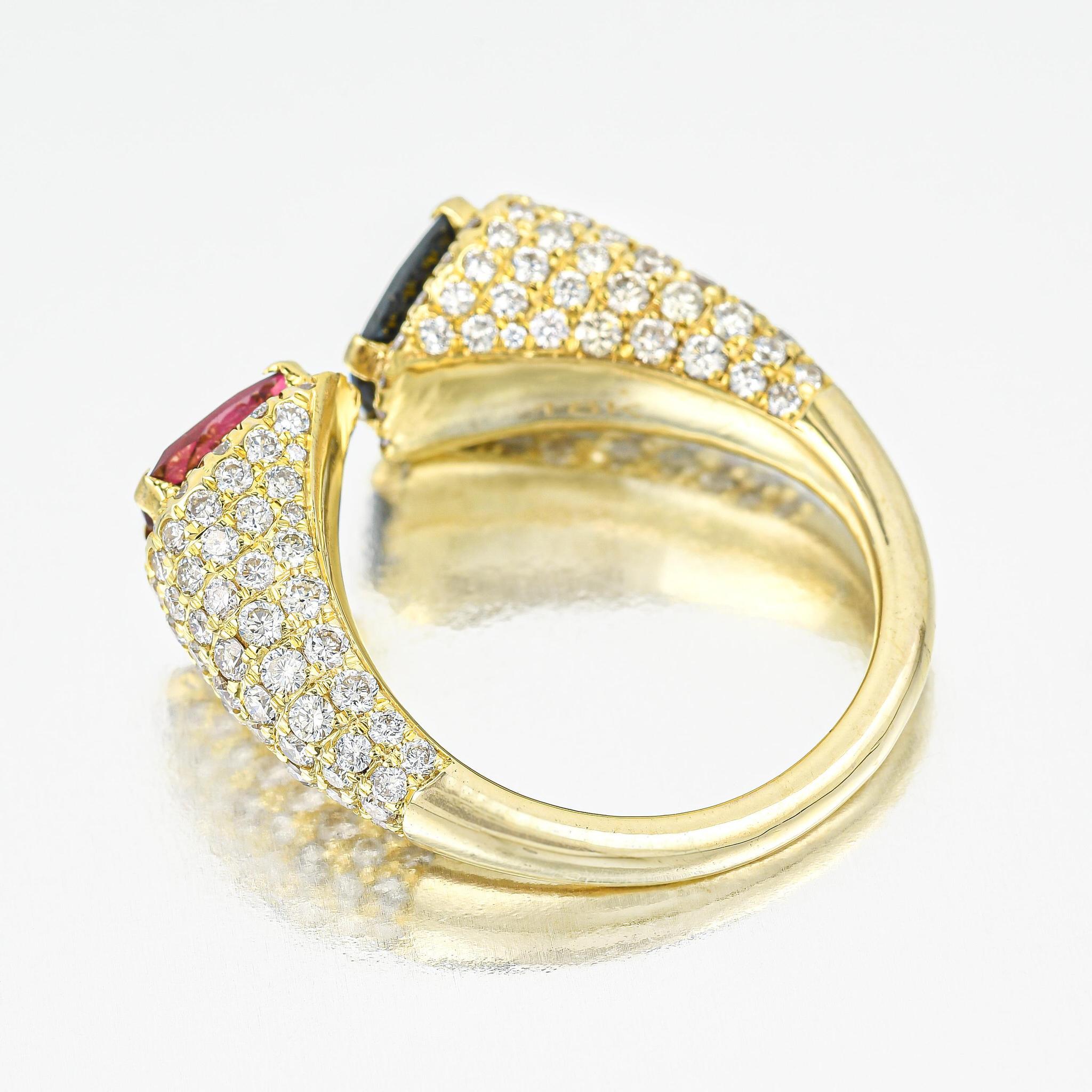 Rare Natural Blue and Red Spinel Bypass Ring Diamond Setting 4 Carats 18K Gold For Sale 3