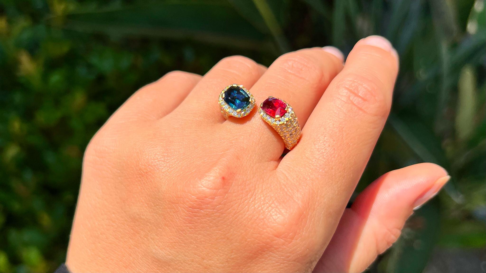 Cushion Cut Rare Natural Blue and Red Spinel Bypass Ring Diamond Setting 4 Carats 18K Gold For Sale