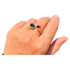 Seltener natürlicher blauer und roter Spinell Bypass-Ring mit 4 Karat 18 Karat Gold