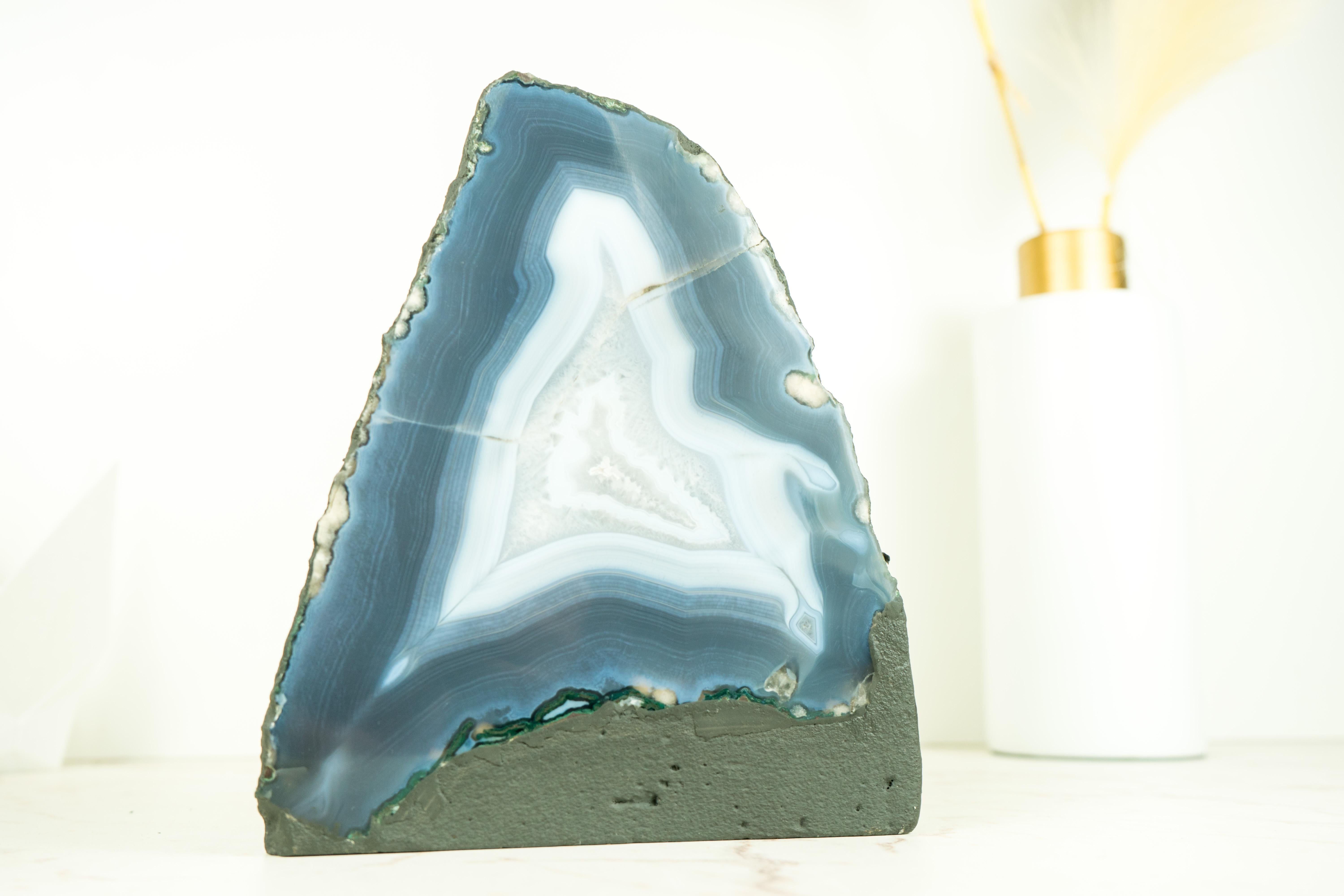 Rara Geoda Natural de Ágata Azul Encaje con Inclusiones de Calcita en venta 9