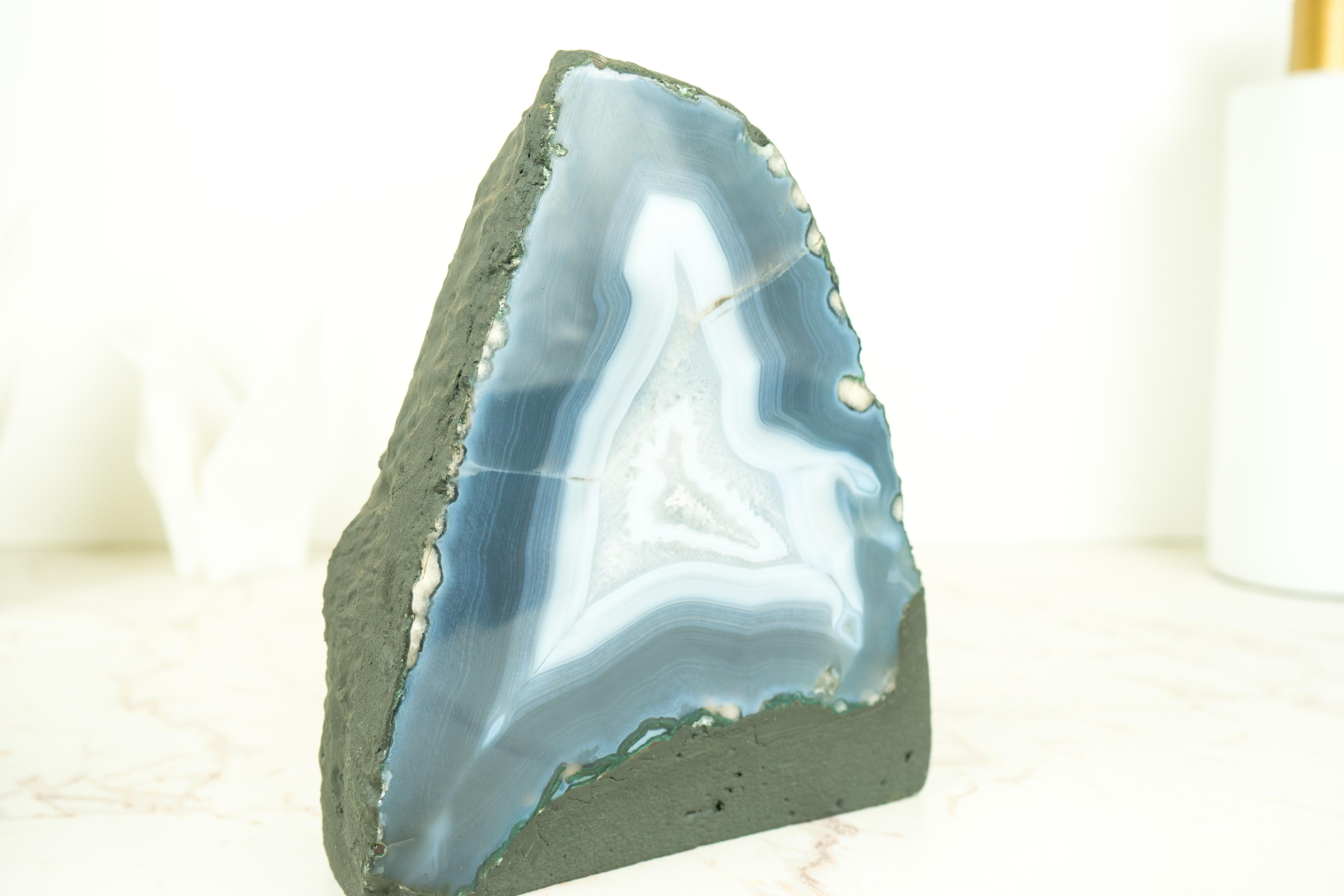 Rara Geoda Natural de Ágata Azul Encaje con Inclusiones de Calcita en venta 2