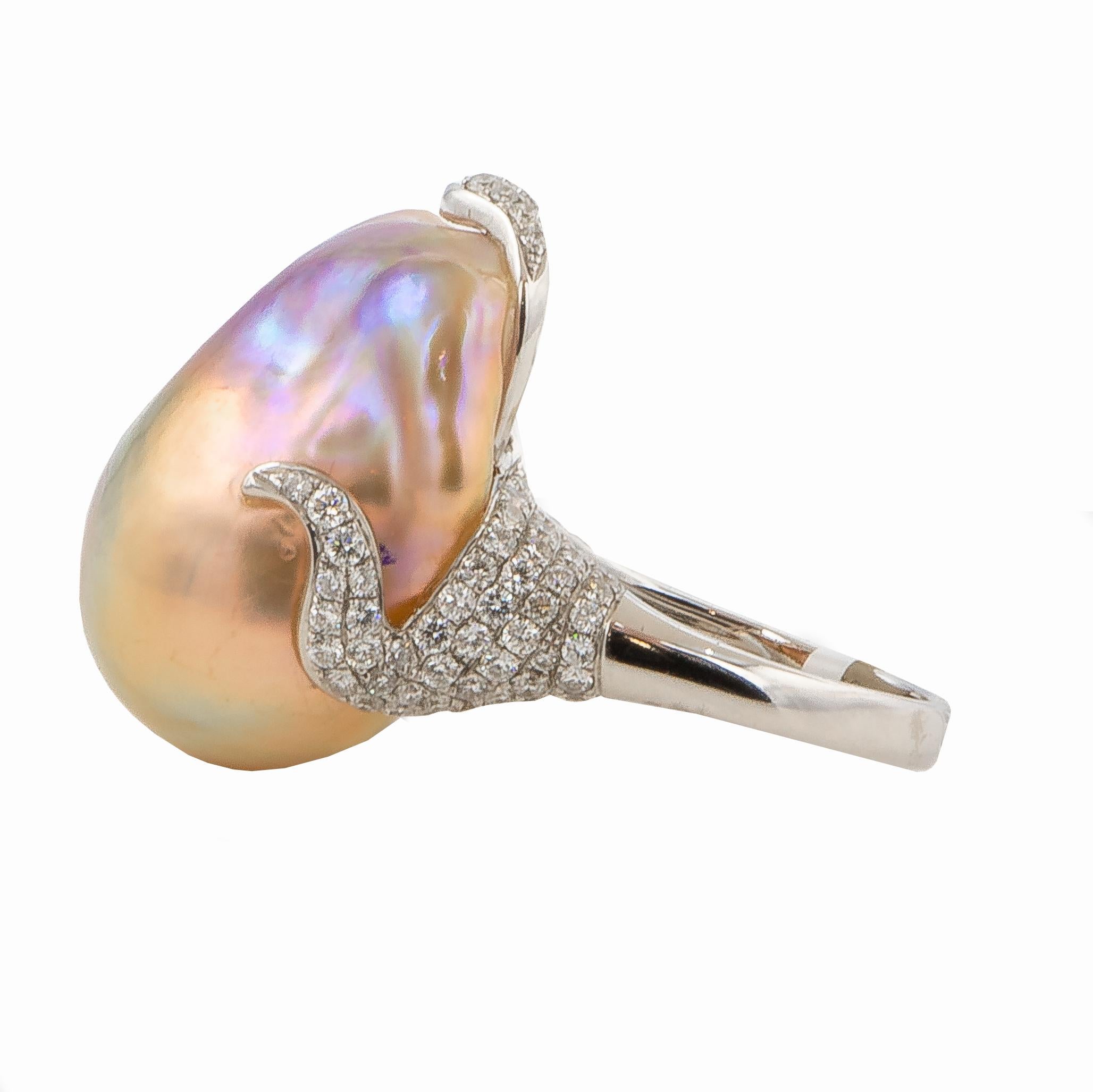 Rare Natural Color Baroque Pearl Ring with 1.10 Carat of Diamonds In Excellent Condition In Carlsbad, CA
