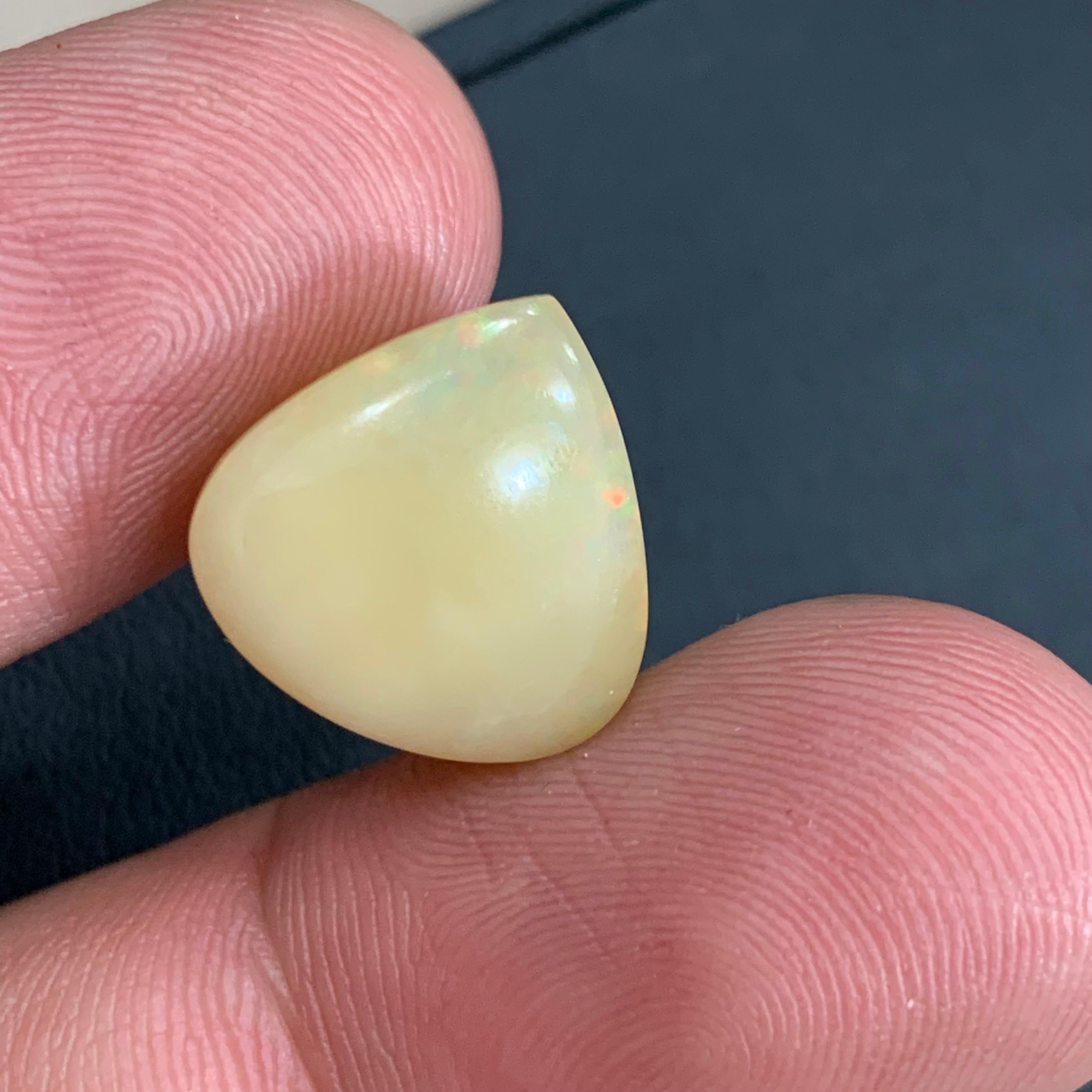 Rare Natural Opal Gemstone Cabochon 10.90 Ct Pear  Shape Full of Fire Color Play In New Condition In Peshawar, PK