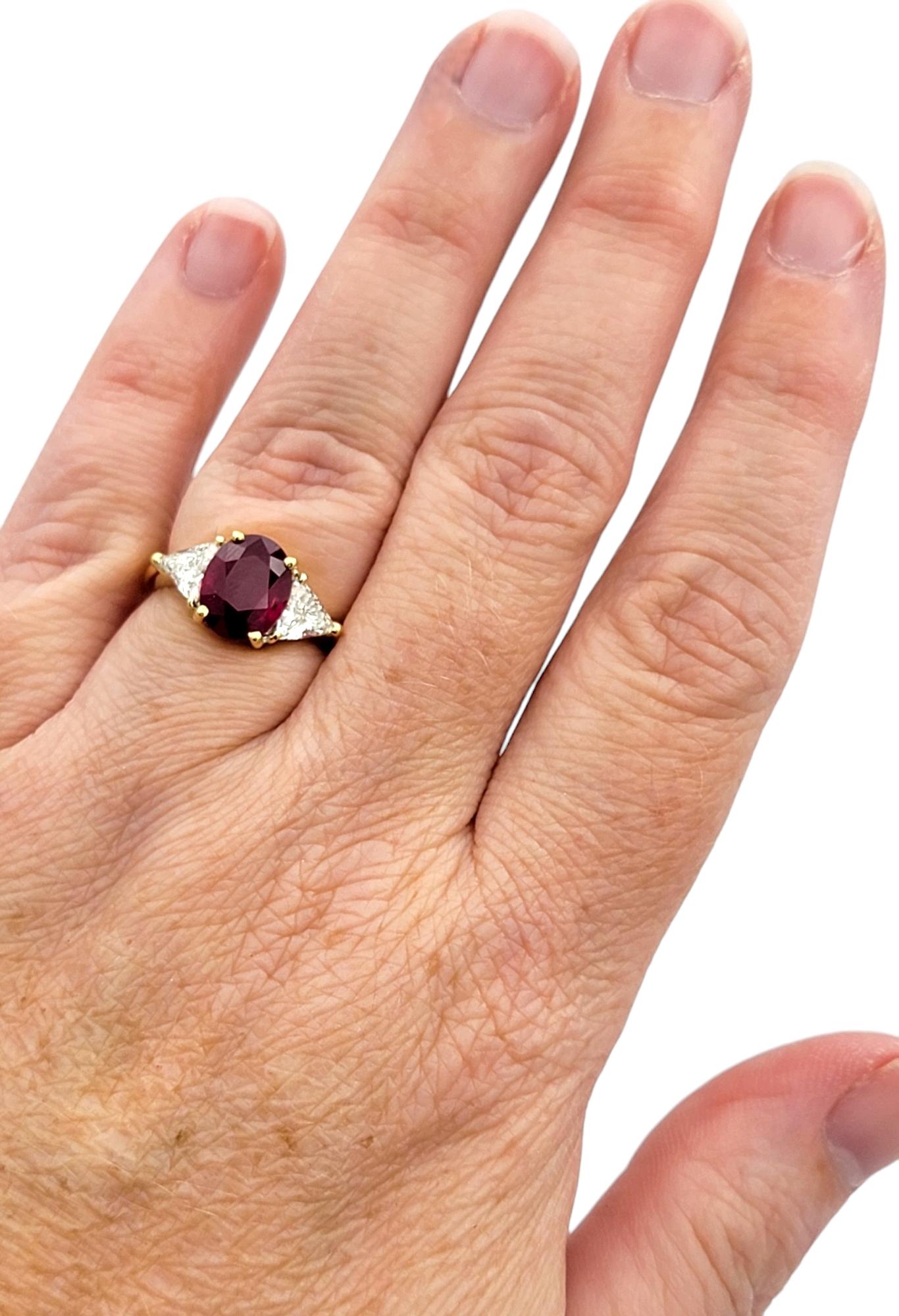 Rare Natural Oval Cut Burma Ruby and Trillion Diamond Ring 18 Karat Yellow Gold For Sale 3