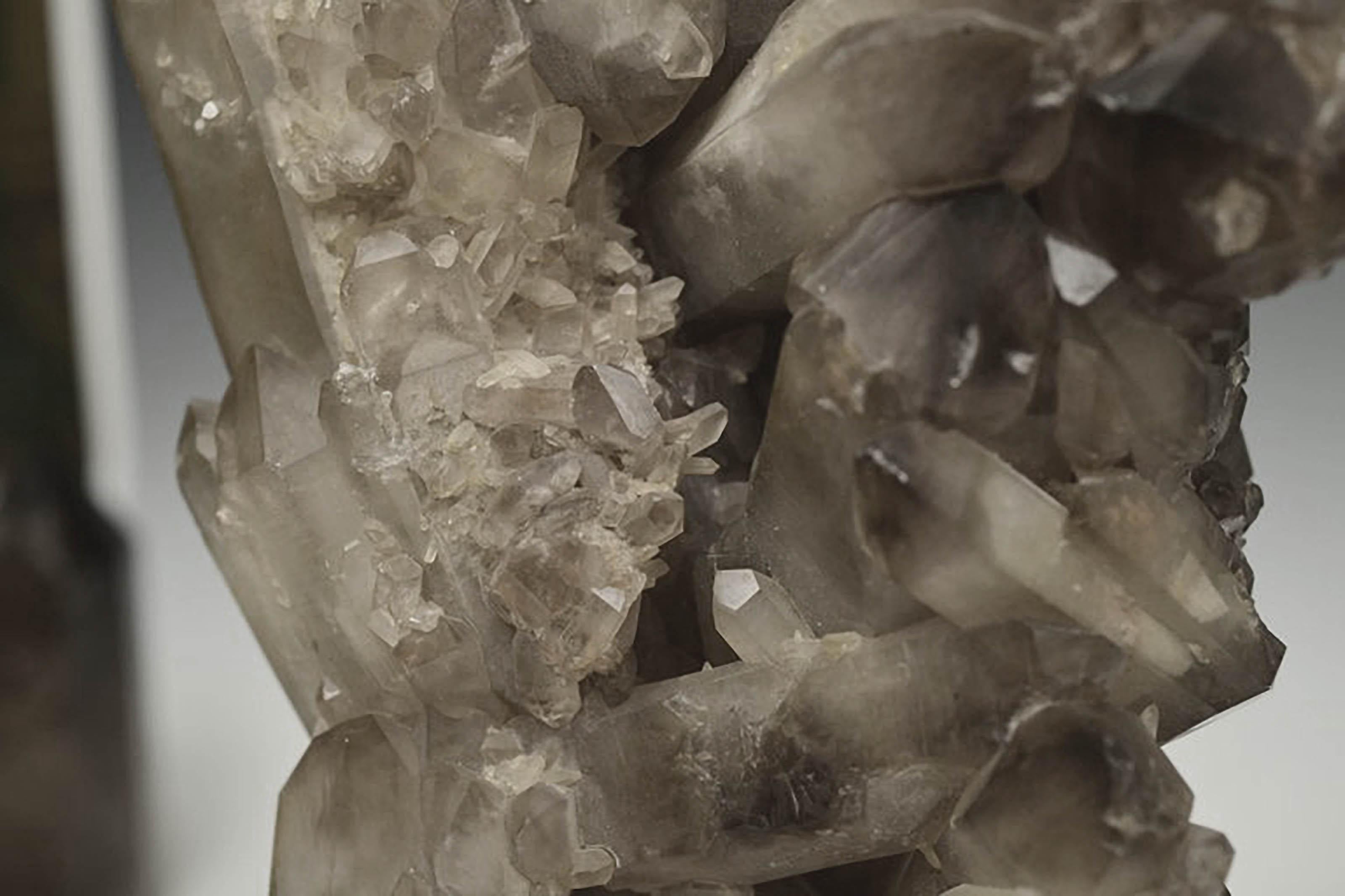 Rare Natural Rock Crystal Sculpture Lamp by Phoenix 1