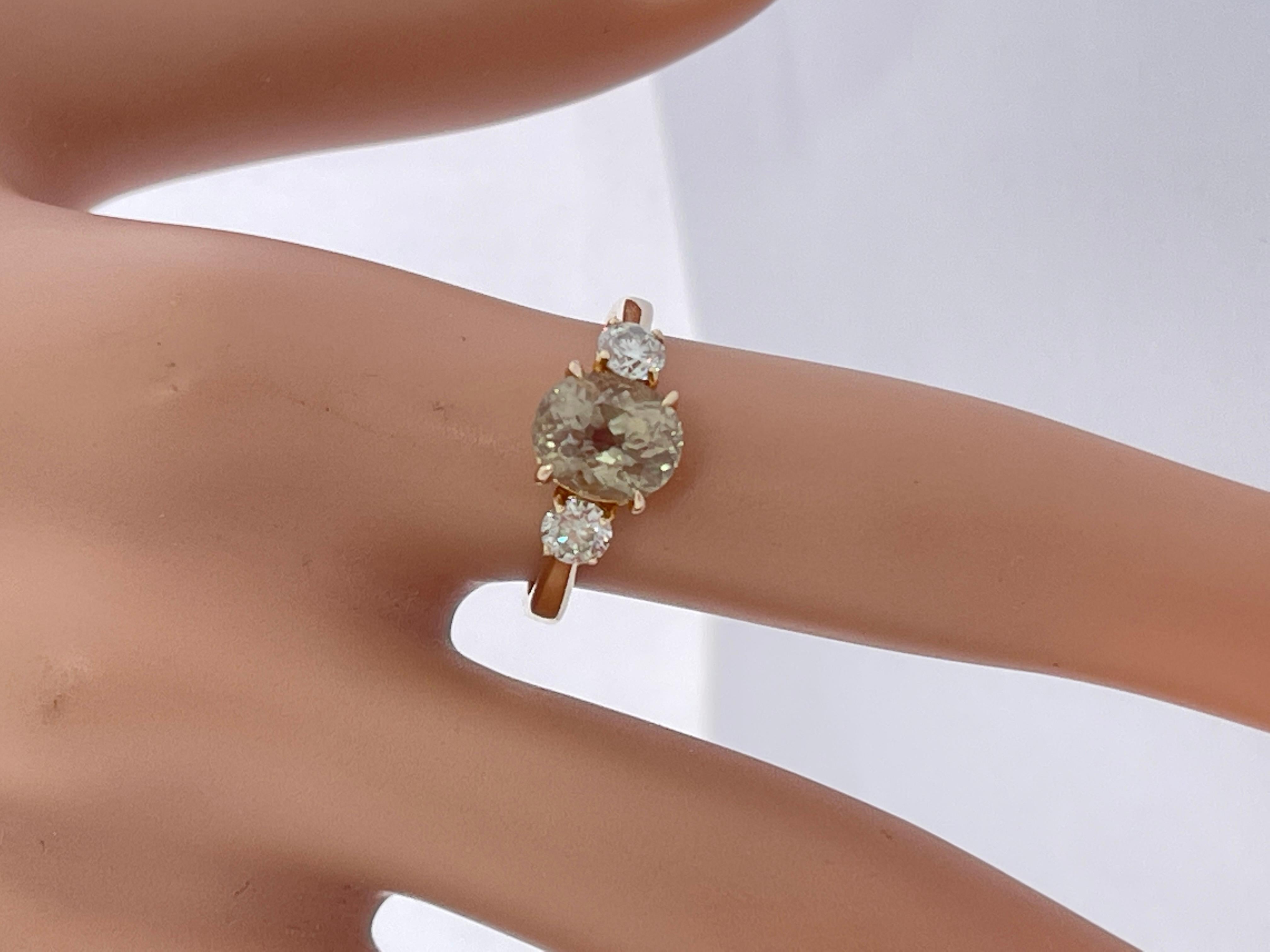 Seltener farblicher Farbwechsel natürlicher unbehandelter Diaspore Diamantring mit Valuation Damen im Angebot