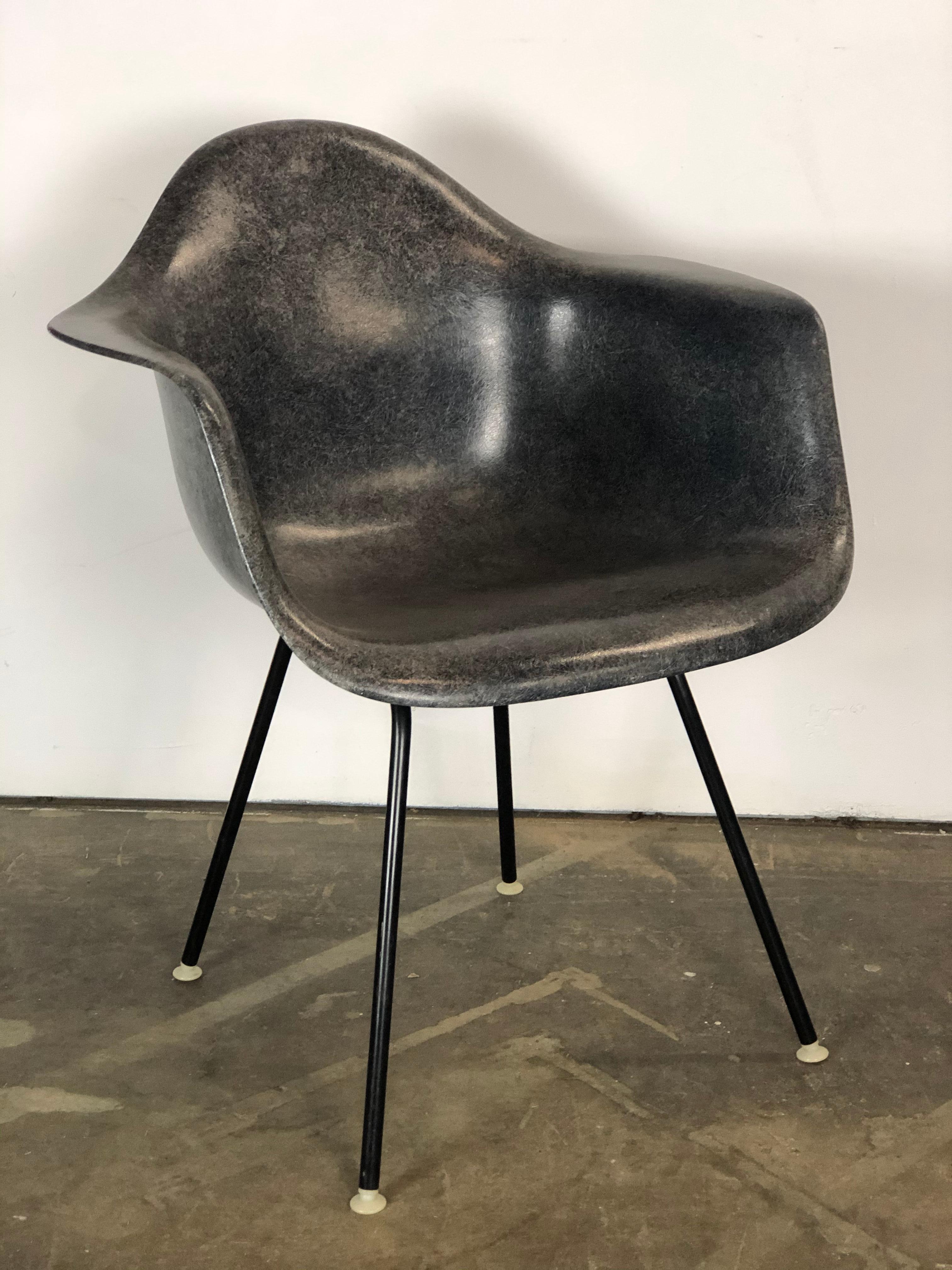 Rare Navy Blue Herman Miller Eames Fiberglass DAX Armchair 3