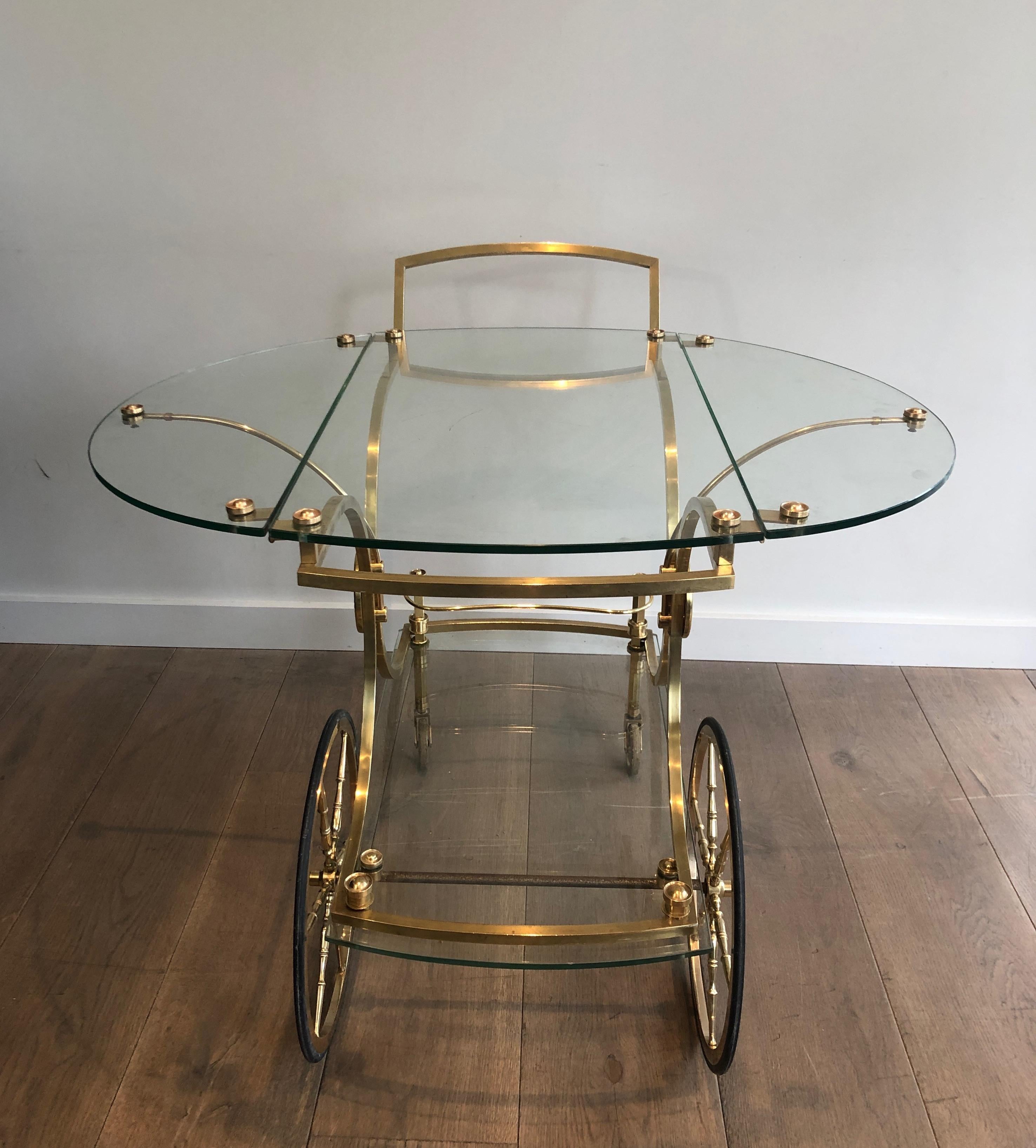 Raro carrello portabevande in ottone e vetro in stile neoclassico della Maison Bagués in vendita 7