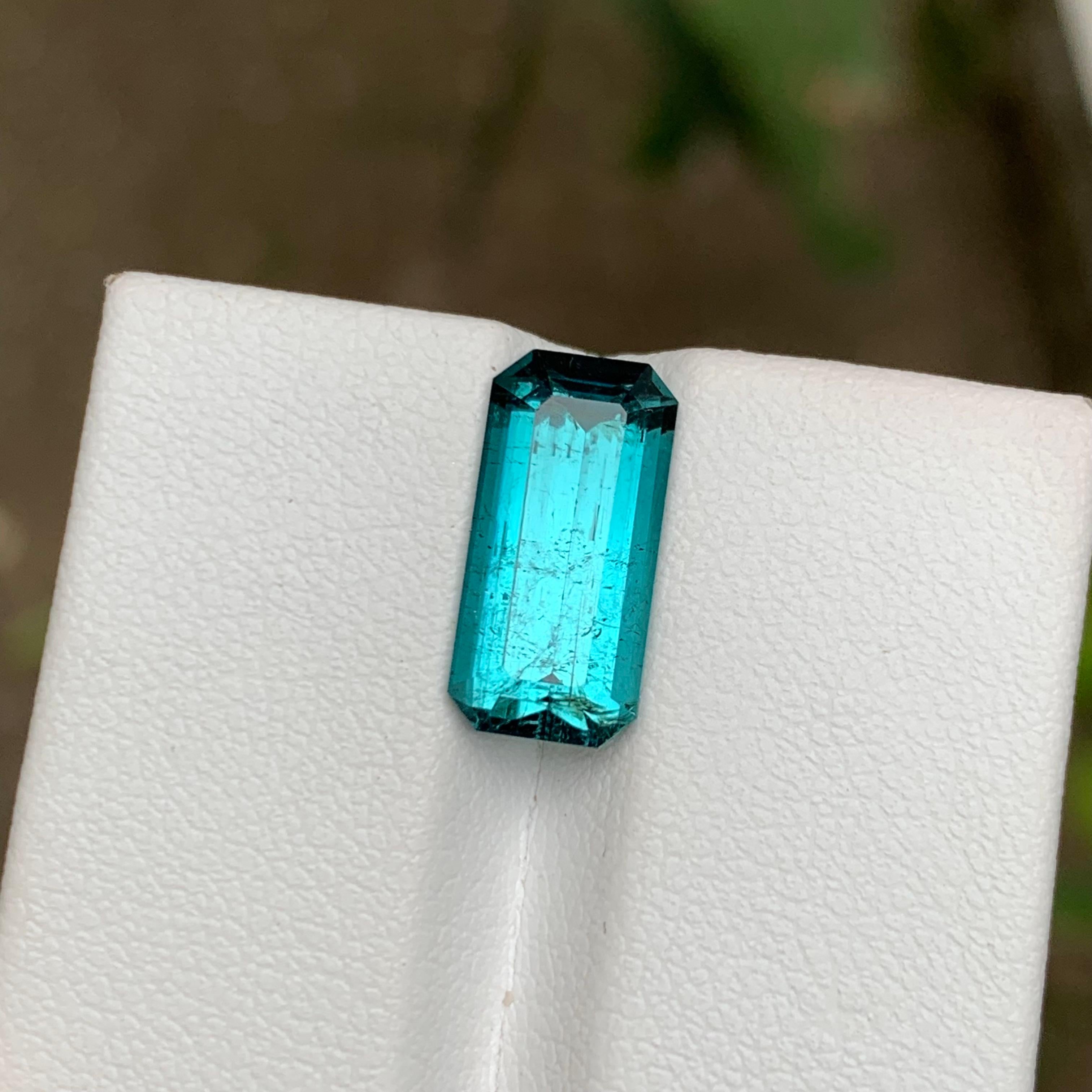 Rare Neon Blue Natural Tourmaline Gemstone, 4 Ct Emerald Cut for Ring/Jewelry AF For Sale 6