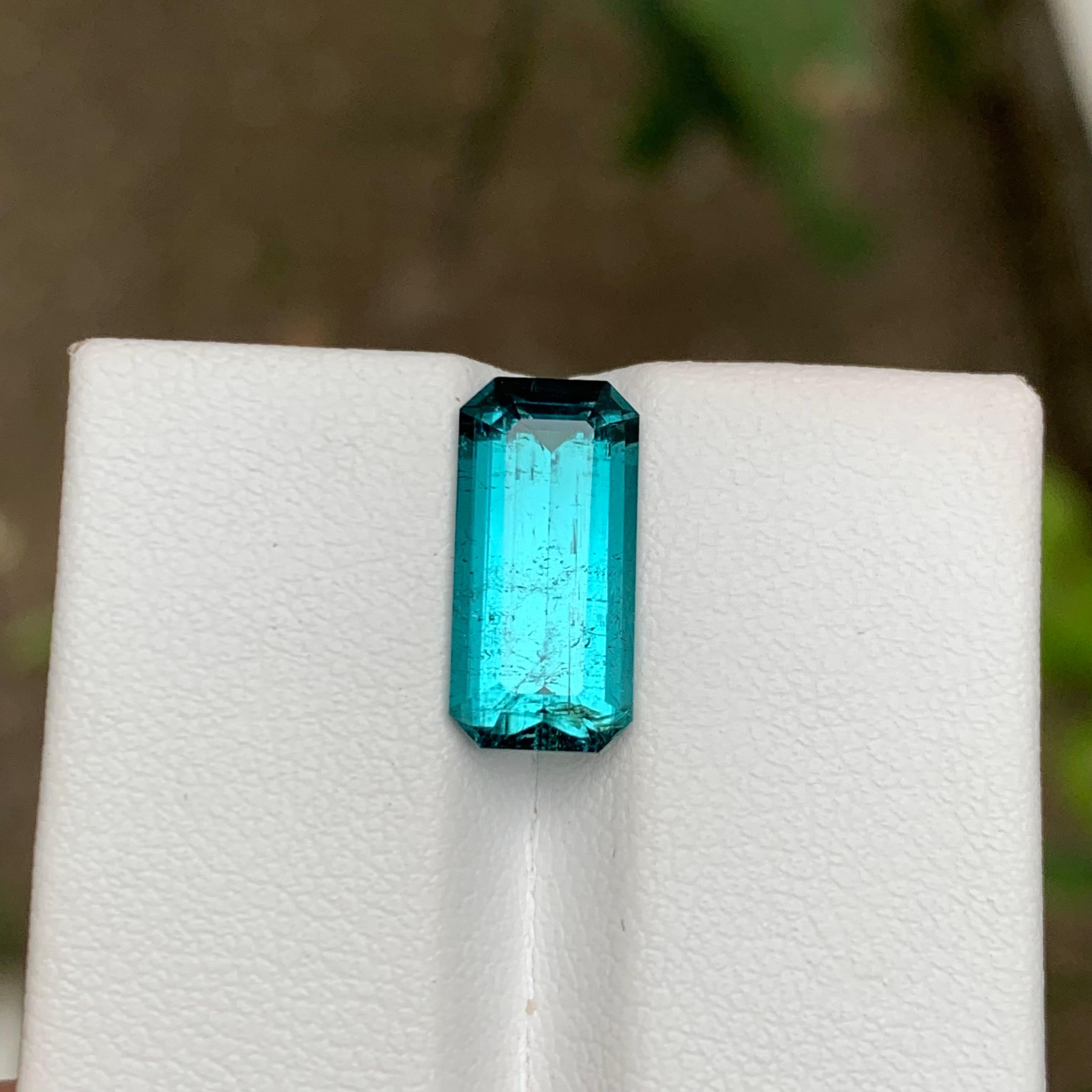 Rare Neon Blue Natural Tourmaline Gemstone, 4 Ct Emerald Cut for Ring/Jewelry AF For Sale 3