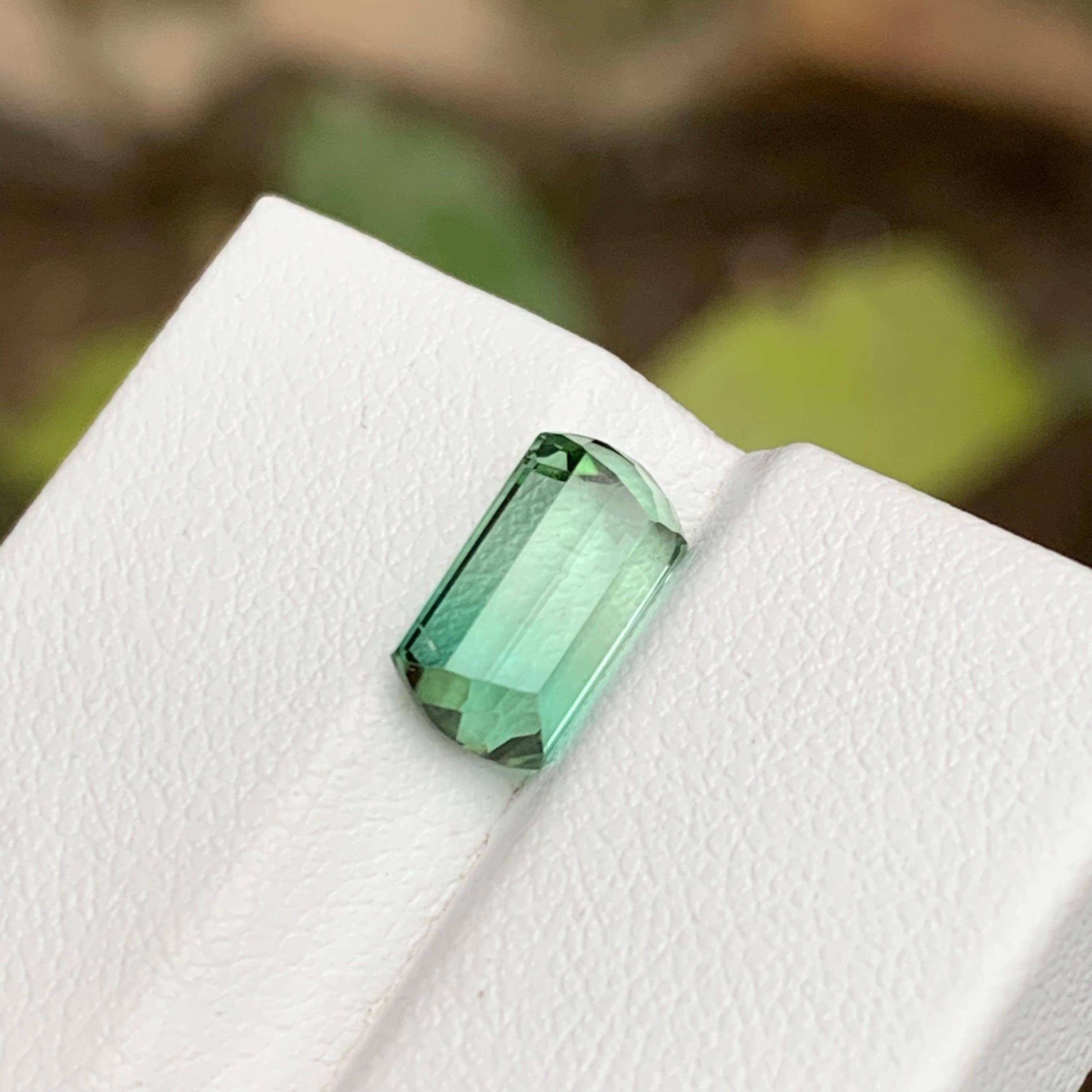 Rare Neon Bluish Green Bicolor Tourmaline Gemstone, 2.5 Ct Modified Emerald Cut For Sale 3