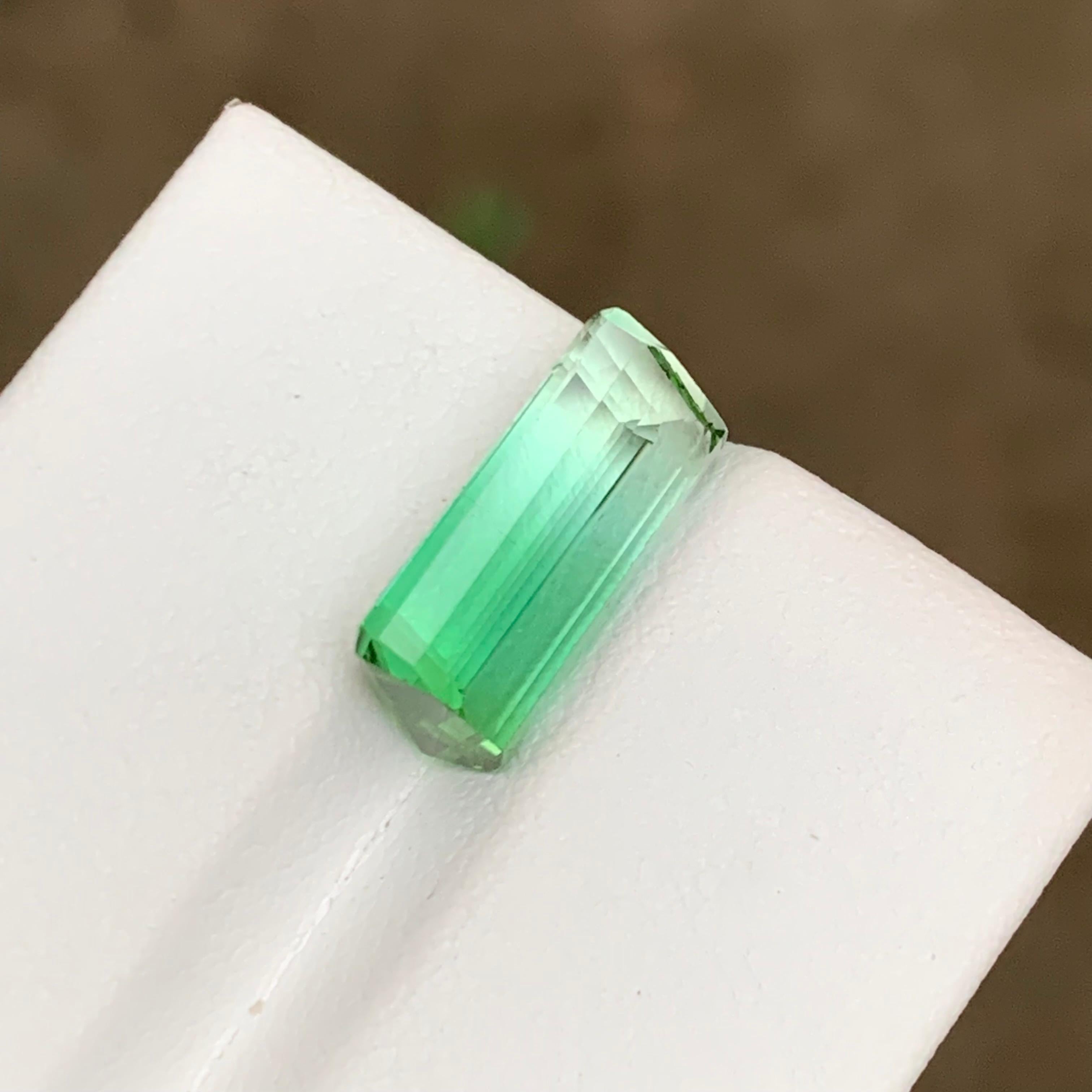 Rare Neon Bluish Green Bicolor Tourmaline Gemstone, 5.85 Ct Emerald Cut-Jewelry  For Sale 3