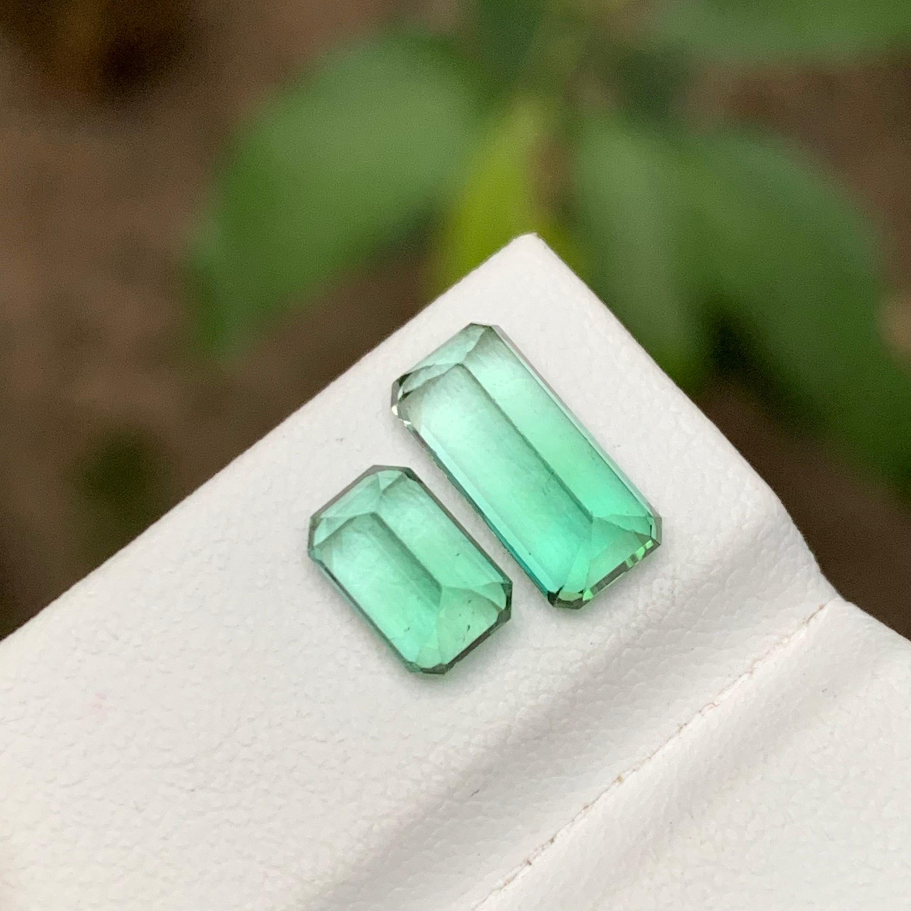 Women's or Men's Rare Neon Bluish Green Tourmaline Gemstones, 3.55 Ct Emerald Cut for Jewelry Set For Sale