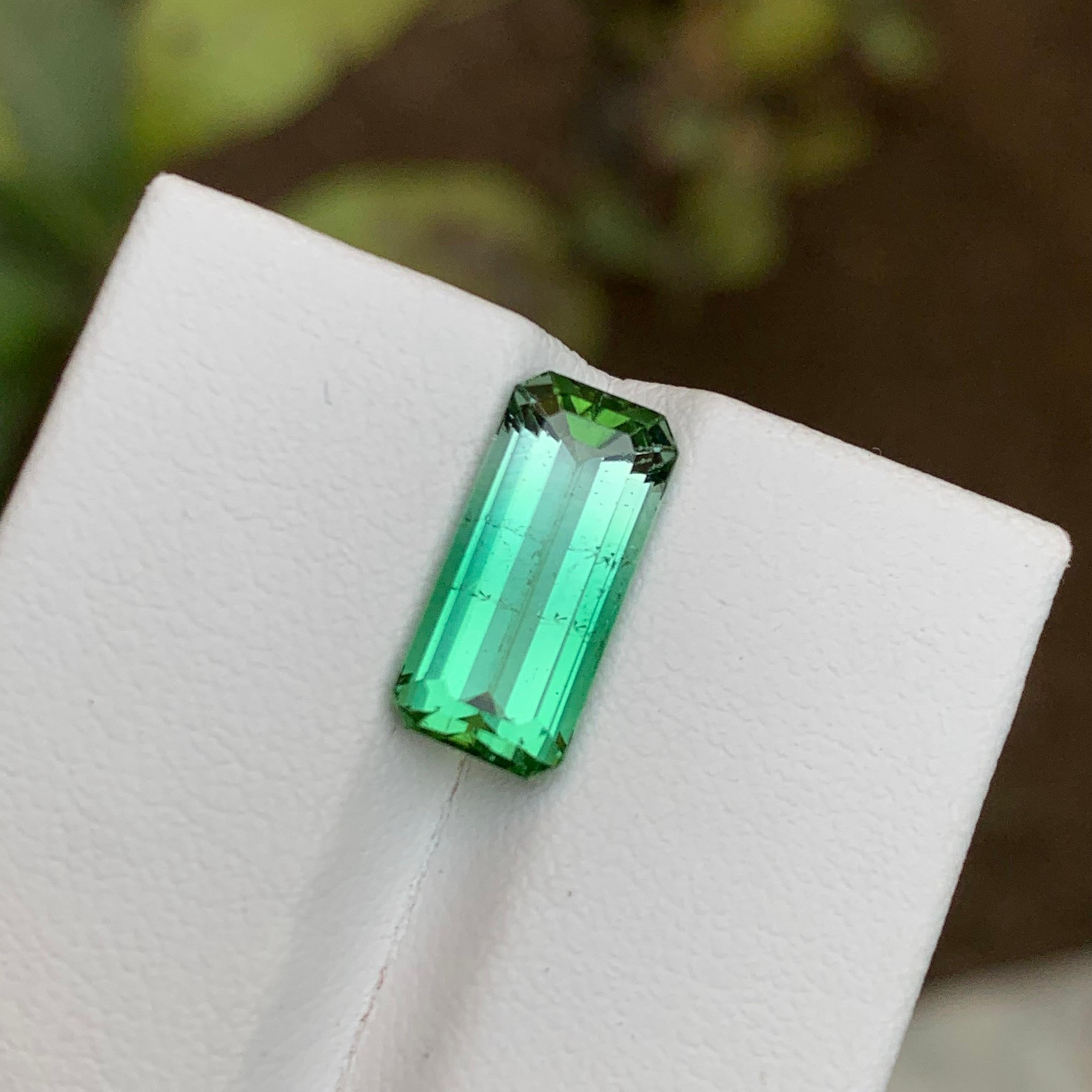 Rare Neon Lagoon Green Bicolor Tourmaline Gemstone 4.40 Ct Step Emerald Cut Afg For Sale 1