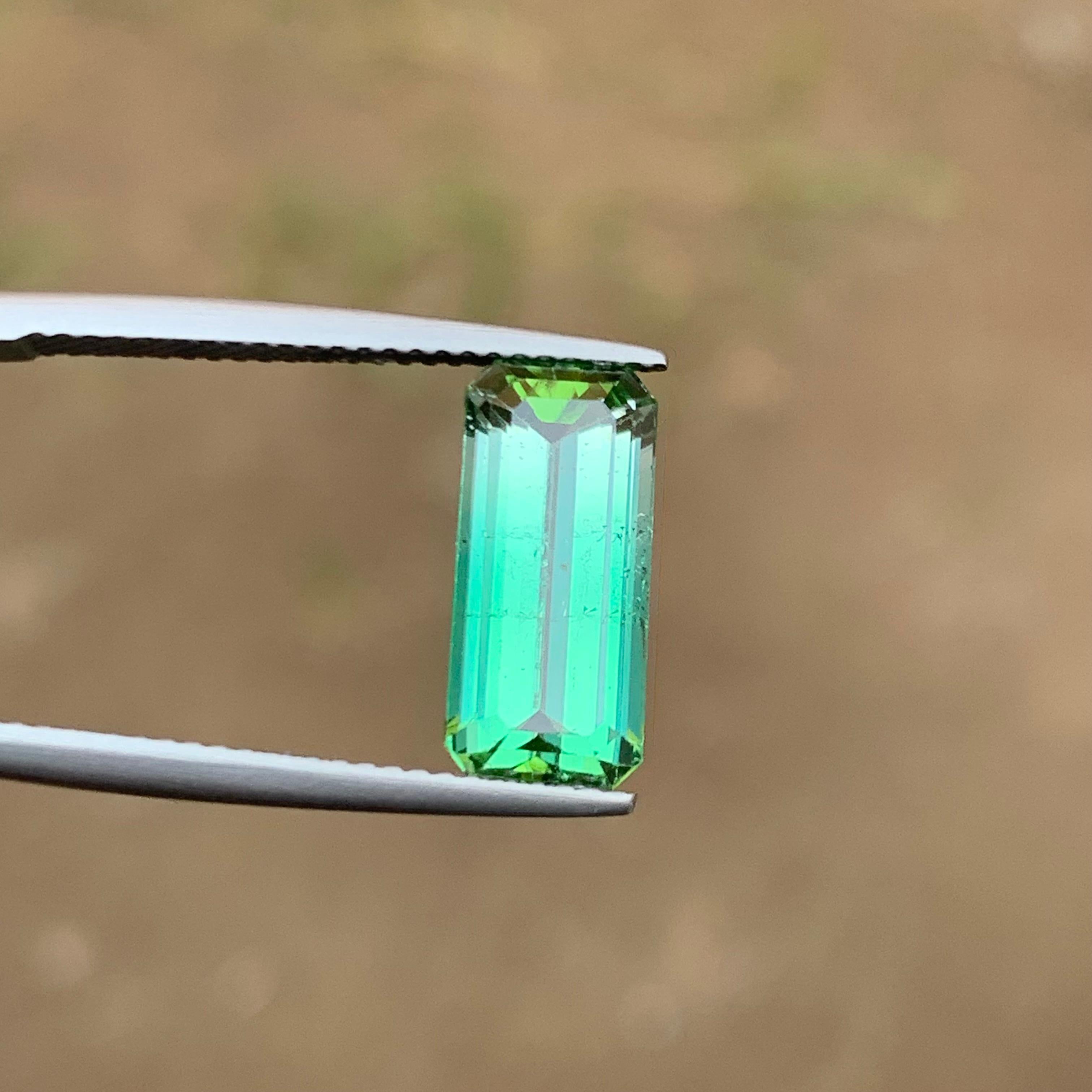 Rare Neon Lagoon Green Bicolor Tourmaline Gemstone 4.40 Ct Step Emerald Cut Afg For Sale 2