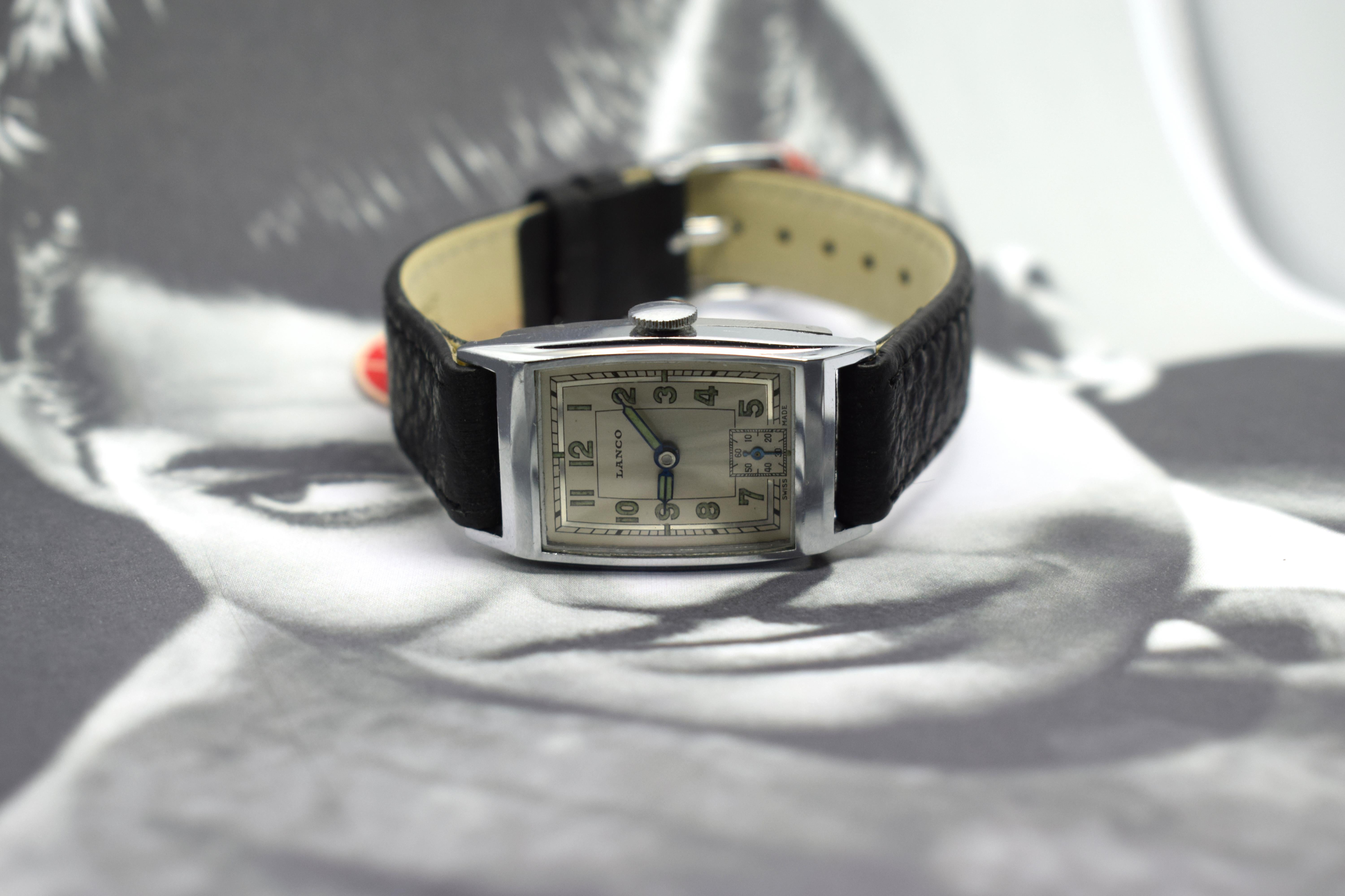 Rare Never Worn, Art Deco Swiss Tank Gentleman's Wristwatch, circa 1930 2