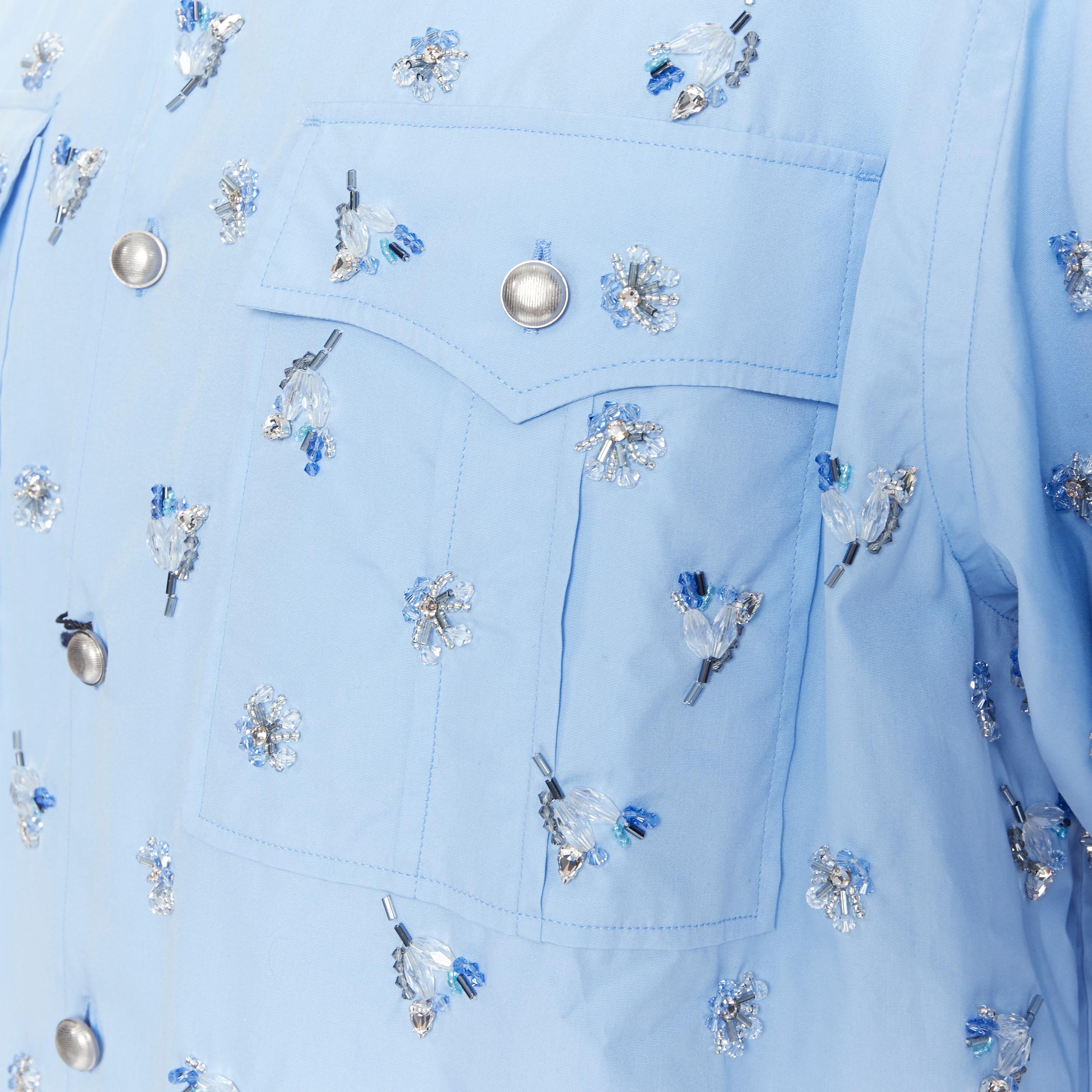 raro nuevo PRADA 2019 Pasarela azul cristal adornado con cuentas militar boxy camisa M 3