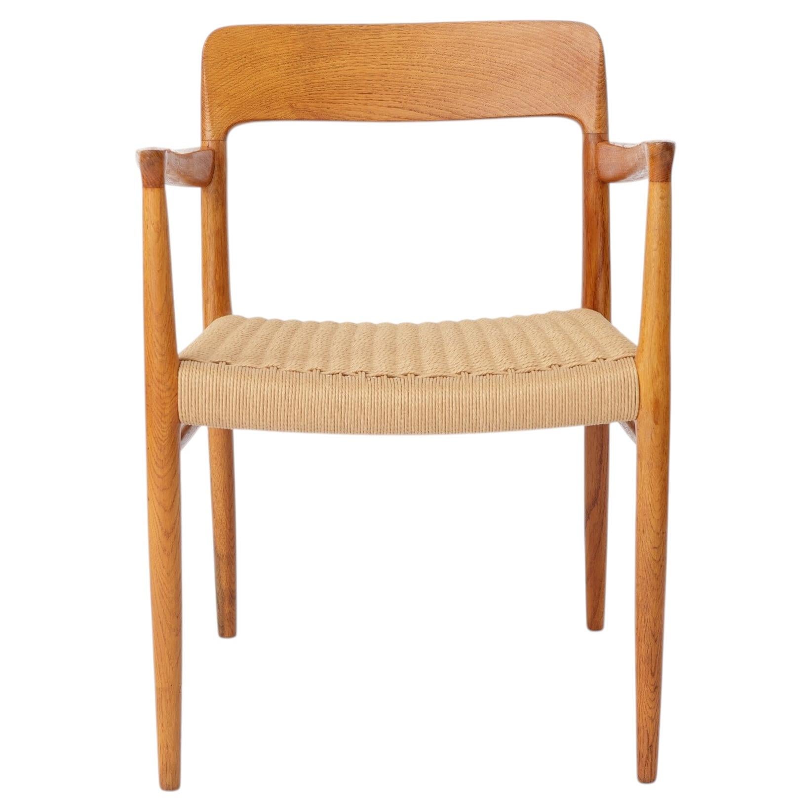 Fauteuil rare « Modèle 56 » de Niels Otto Møller  Chêne danois  Assise tissée à la main  1950s