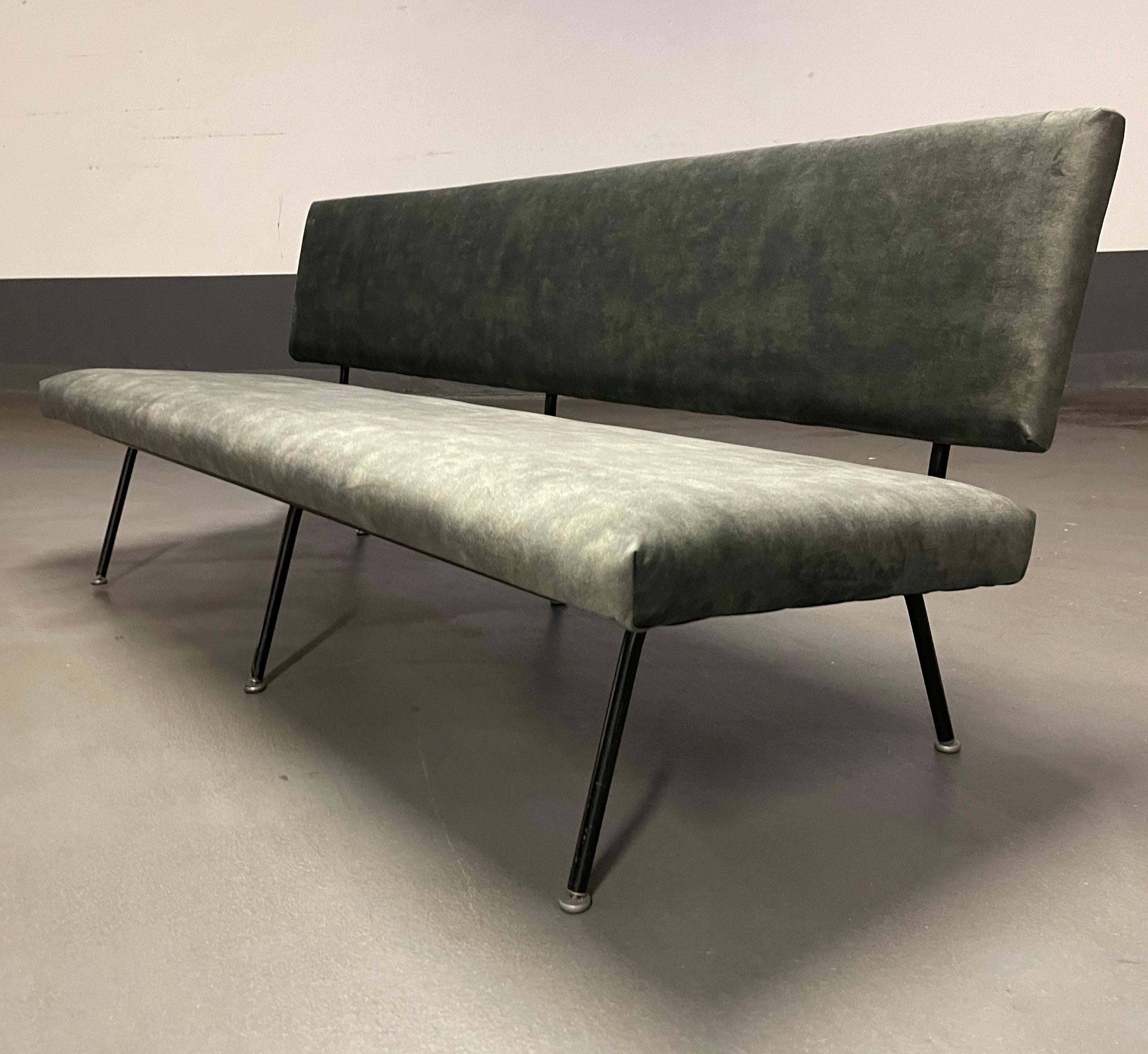 Rare canapé n° 33 de Florence Knoll Bon état - En vente à Munich, DE