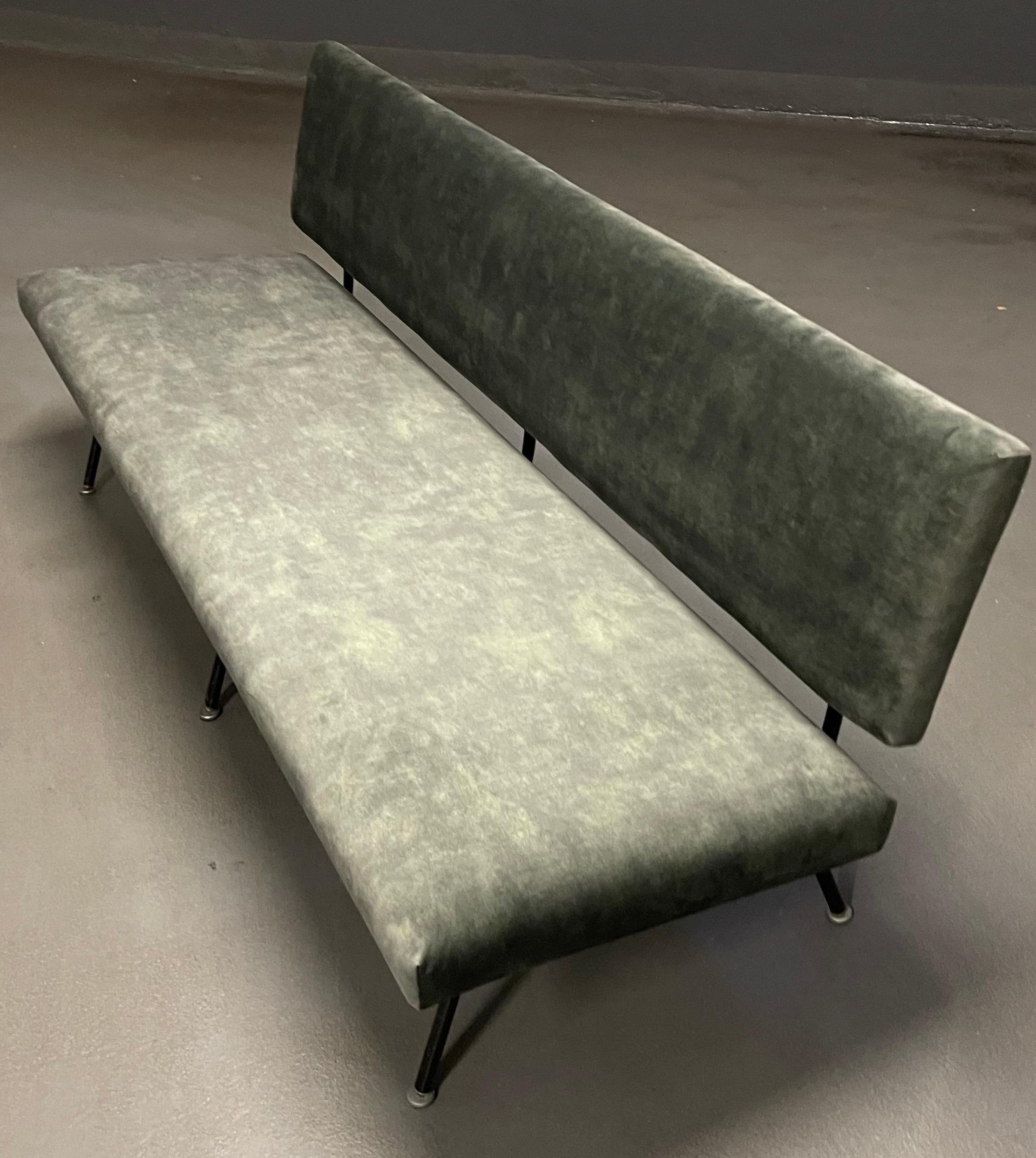 Seltenes Sofa Nr. 33 von Florence Knoll (Mitte des 20. Jahrhunderts) im Angebot