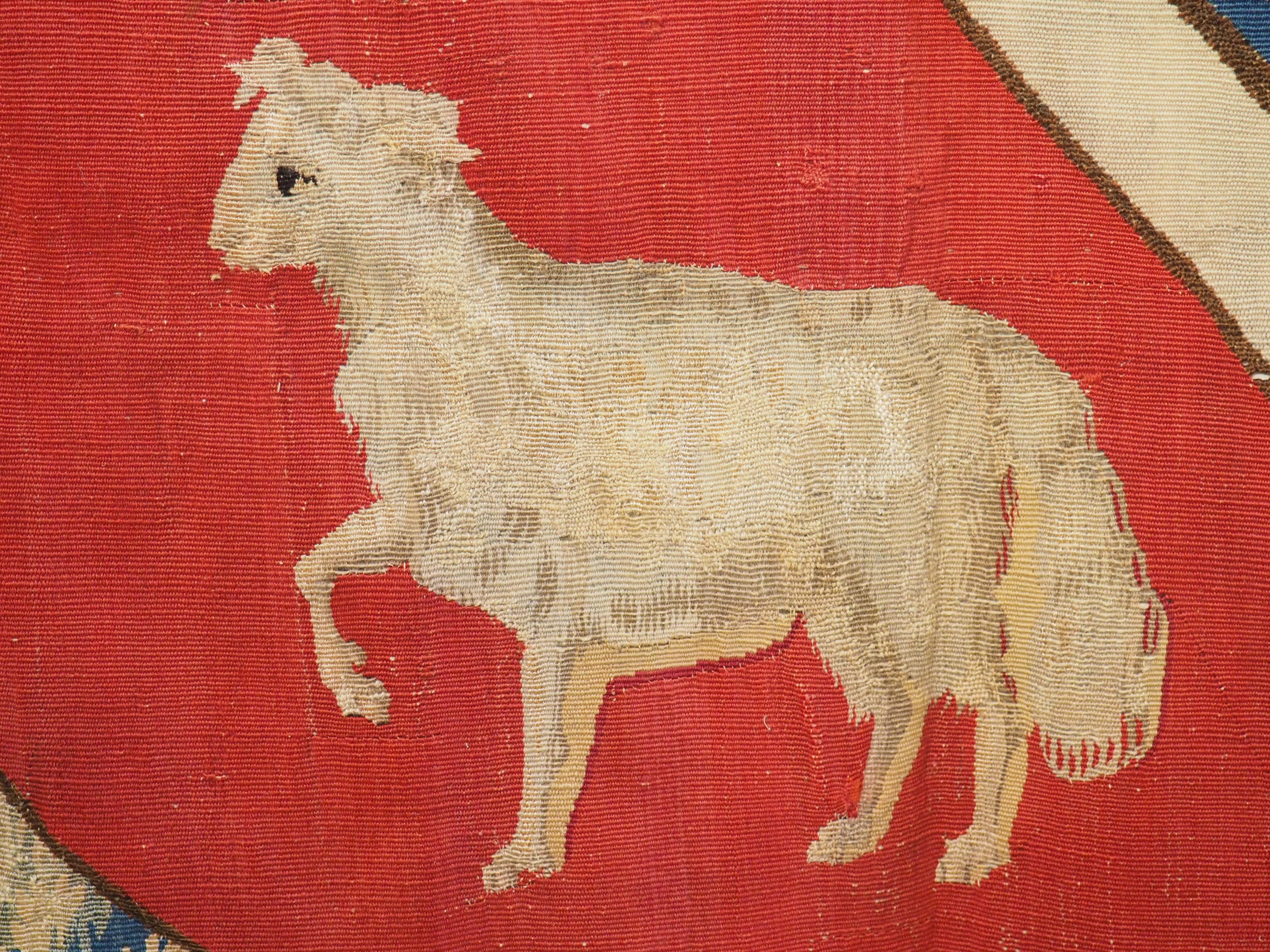 Raro, Tapiz con Escudo Nobiliario, Orden de Santiago, Familia Trogner, C. 1650 en venta 4