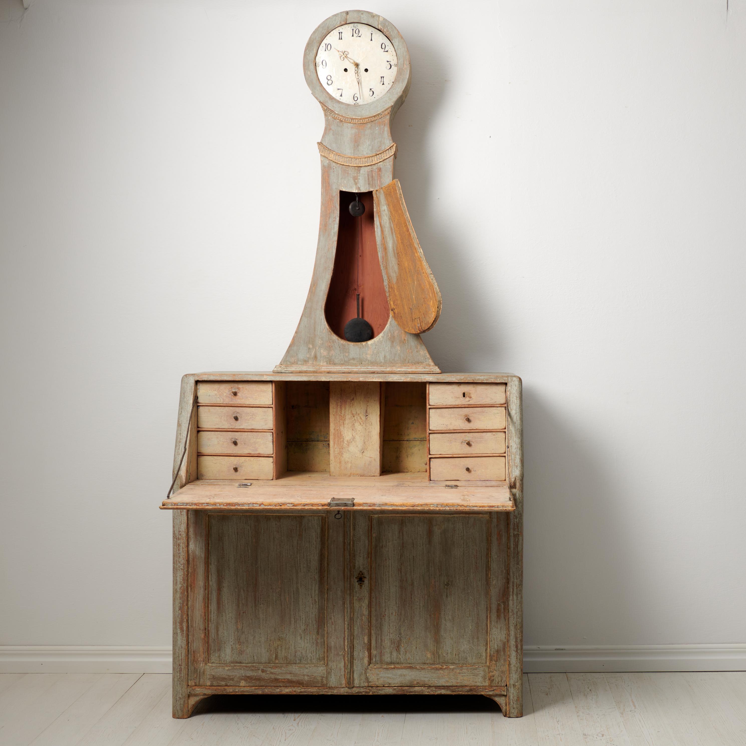 Hand-Crafted Rare Northern Swedish Antique Pine Secretary Clock Desk For Sale