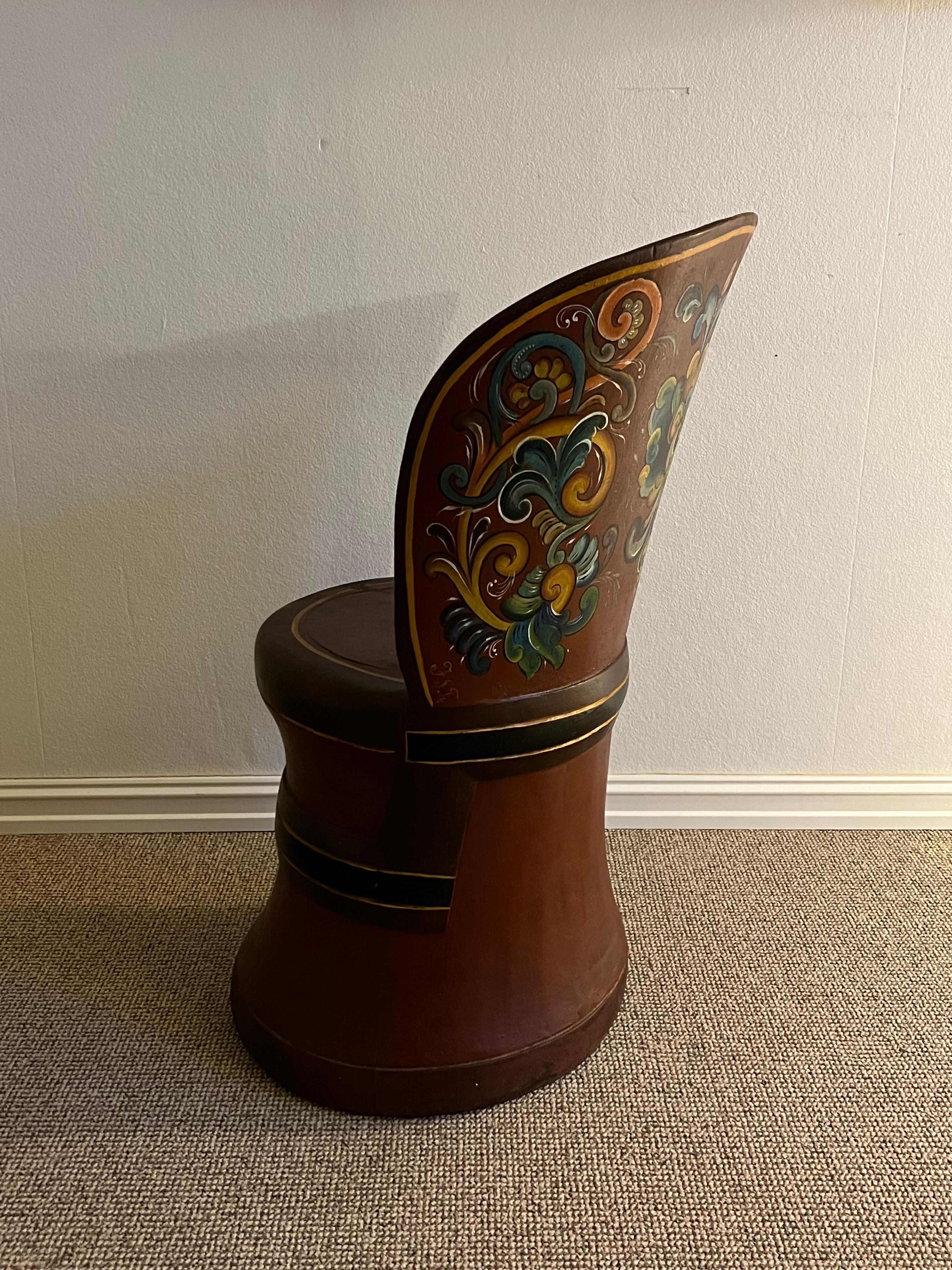 Rare Kubbestol norvégien, Primitive Telemark Rosemaling, Norvège en vente 4
