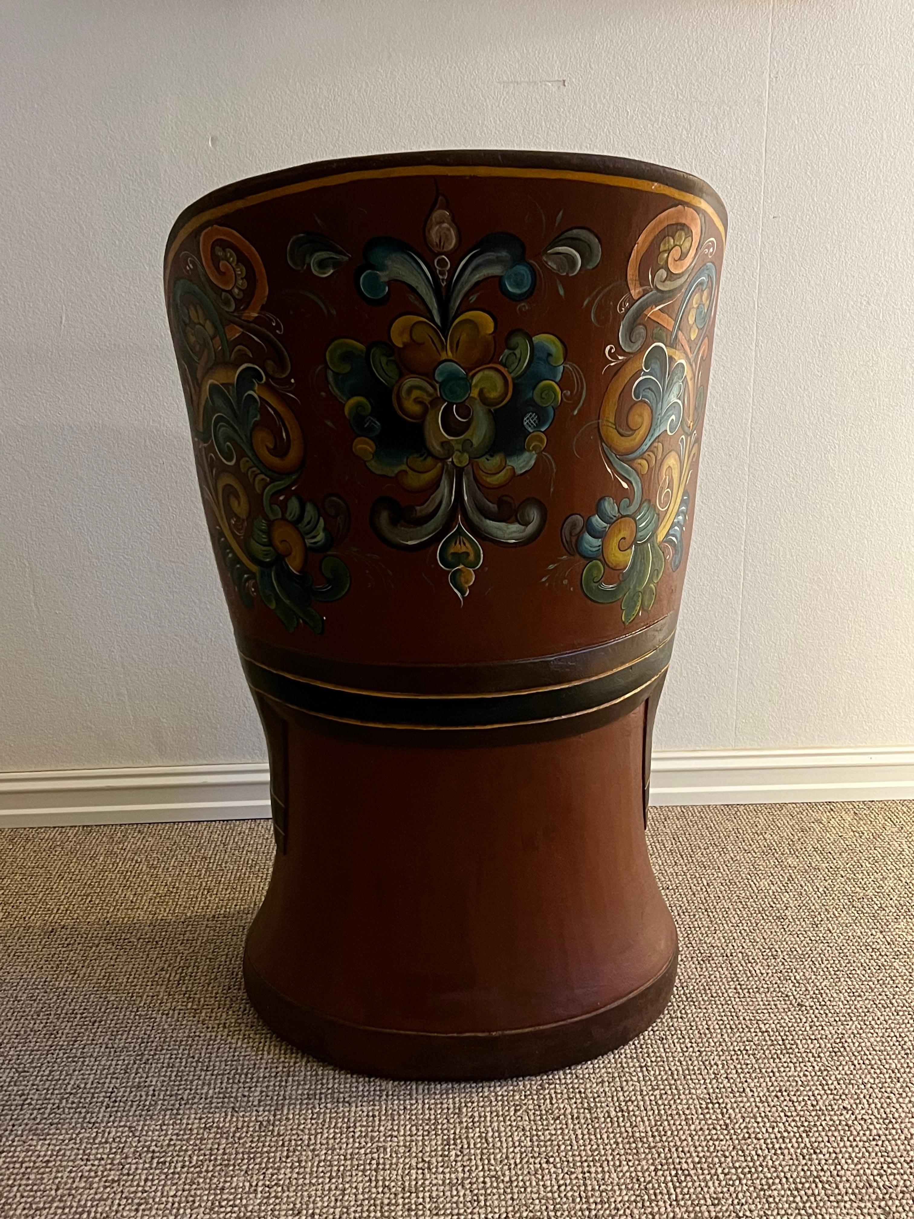 Rare Kubbestol norvégien, Primitive Telemark Rosemaling, Norvège en vente 5