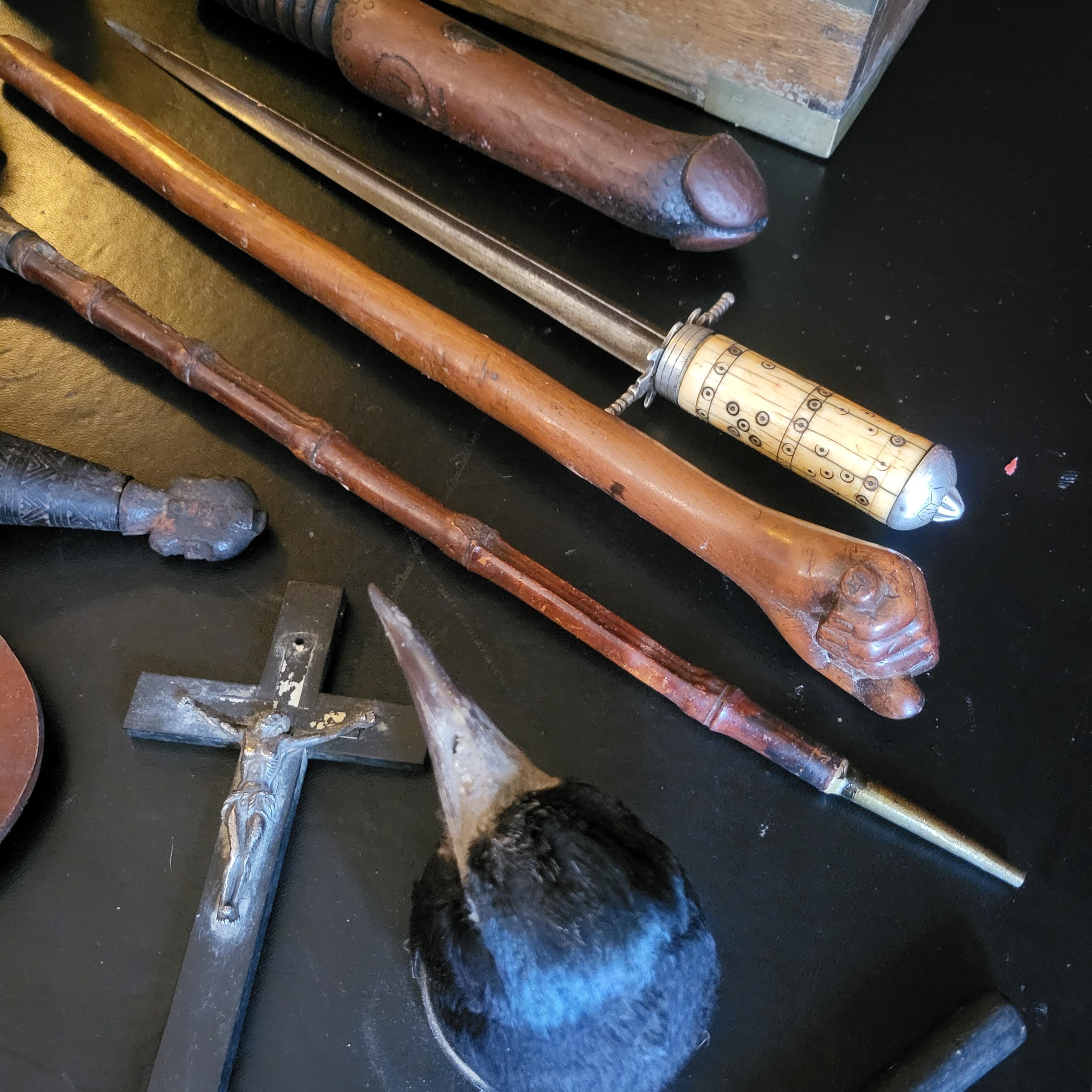 Seltene okkulte Sammlung in Eichenholzkiste, 32 diverse Gegenstände. im Angebot 7