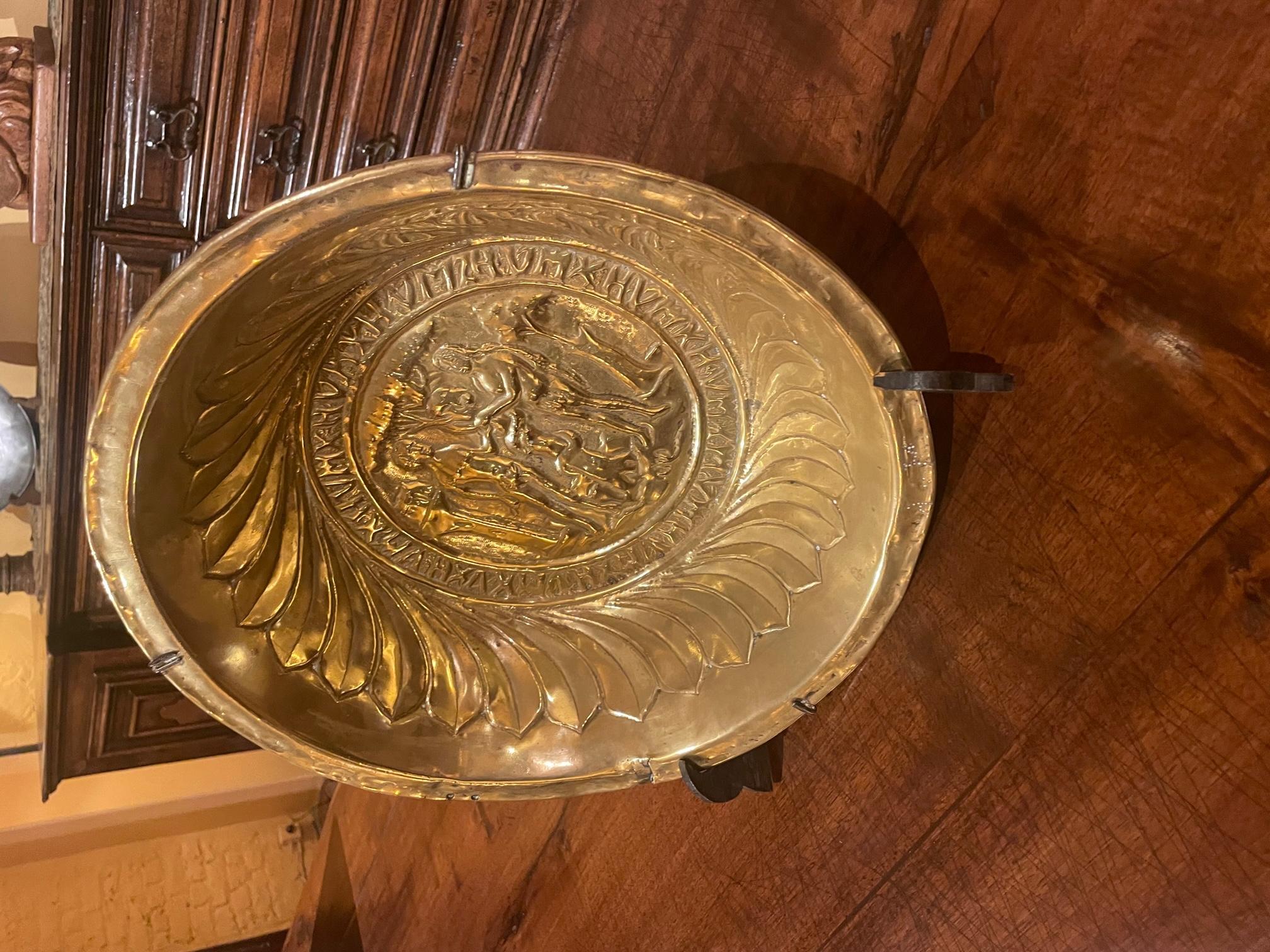 Renaissance Rare Offering Basket or Basin Germany-16th Century in Brass For Sale