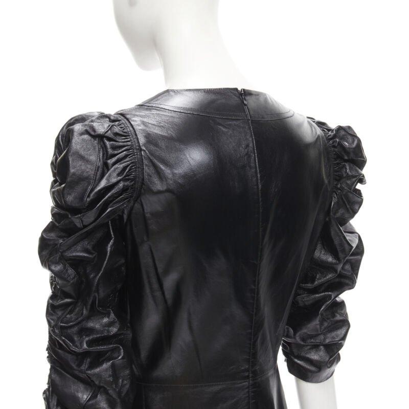rare OLD CELINE Phoebe Philo black shiney lambskin rusched sleeve dress FR36 S
Reference: TGAS/C01452
Brand: Celine
Designer: Phoebe Philo
Model: Leather dress
Material: Lambskin Leather
Color: Black
Pattern: Solid
Closure: Half Zip
Lining: 