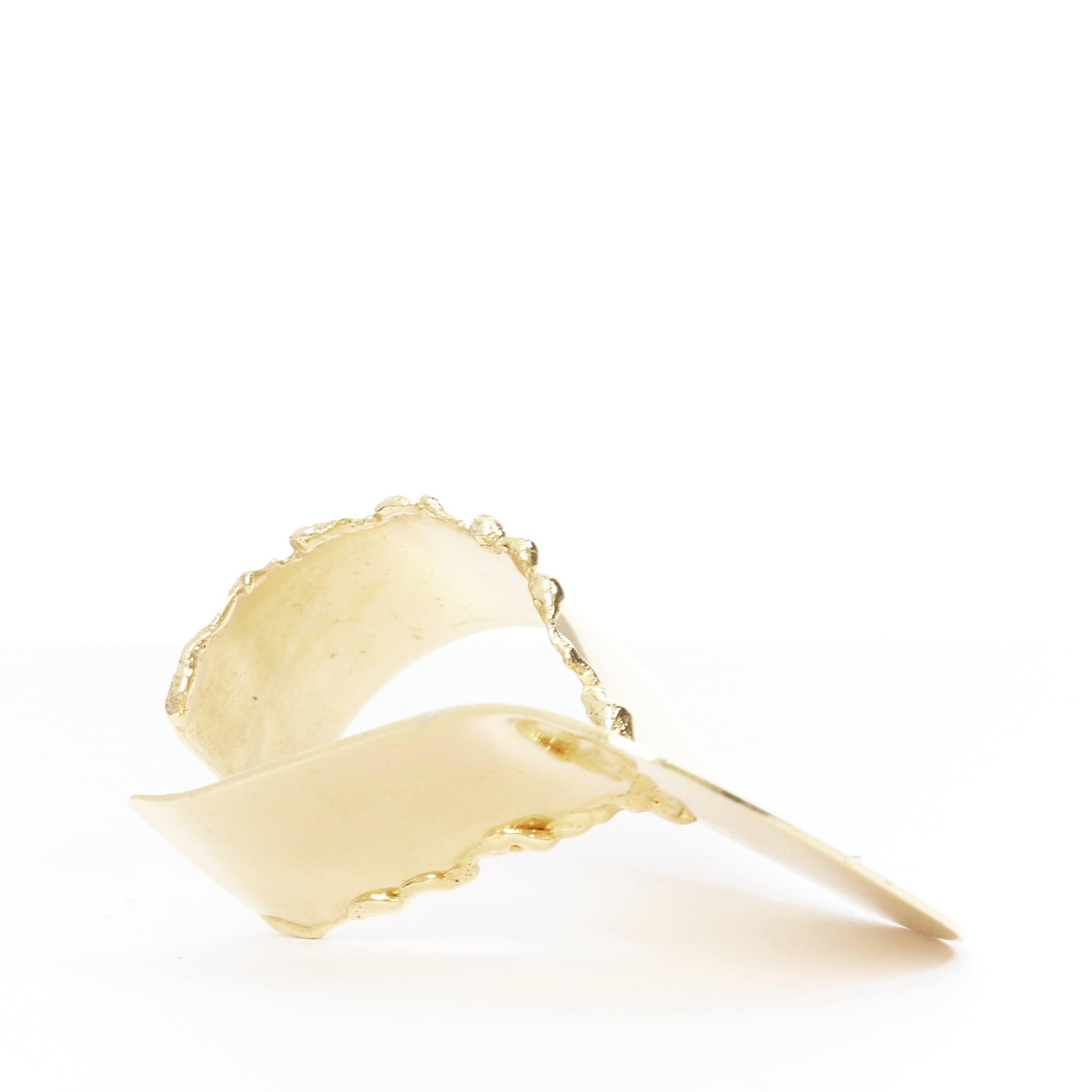 CÉLINE Phoebe Philo Runway rare manchette bangle en or dévoré « tear statement » S Bon état - En vente à Hong Kong, NT