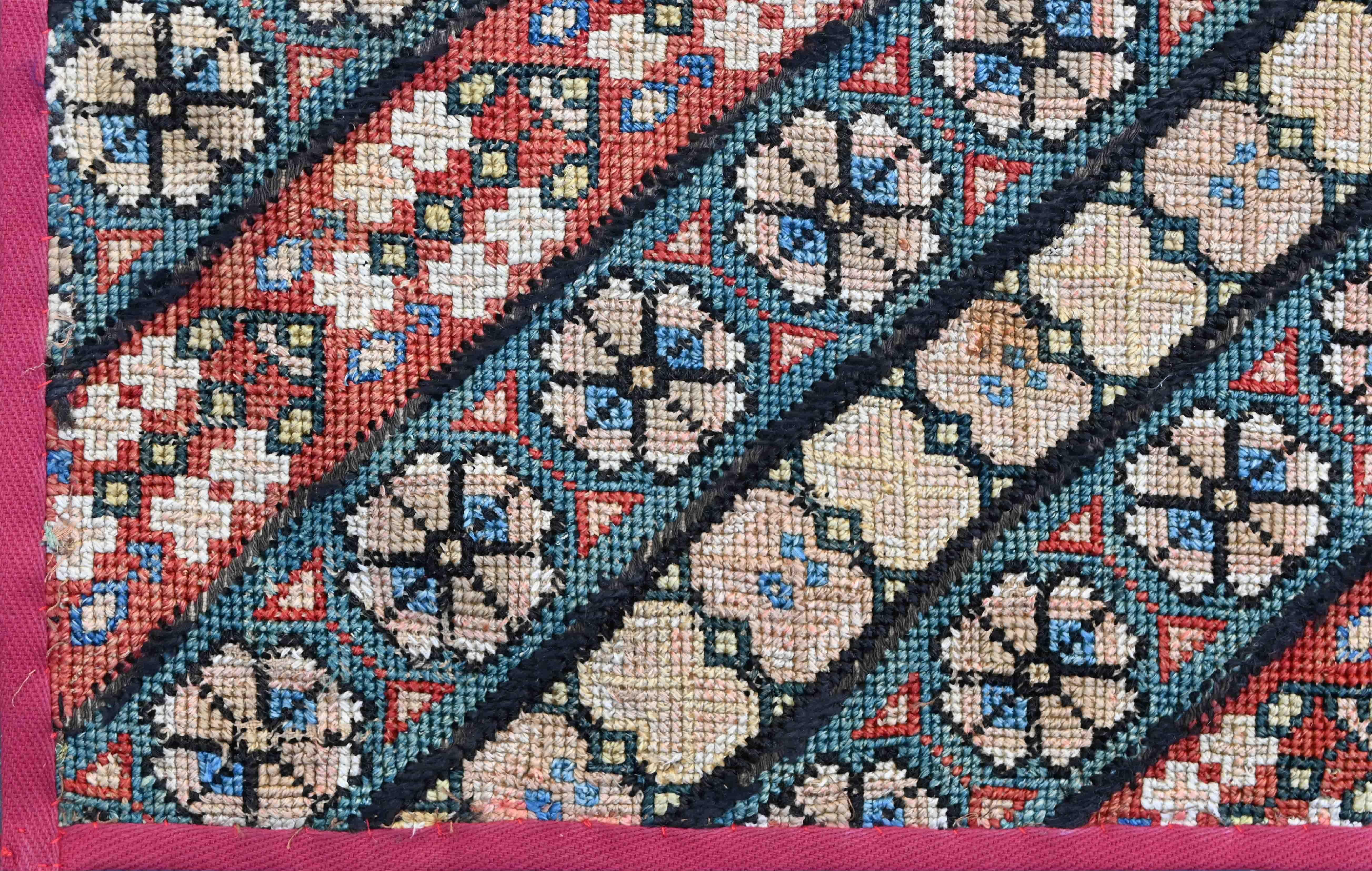 A stone's throw from the Eiffel Tower We are a family business specializing in the purchase, sale and
expertise of old, modern and contemporary tapestries, rugs, kilims and textiles.
We work for private clients, amateurs, antique dealers, also