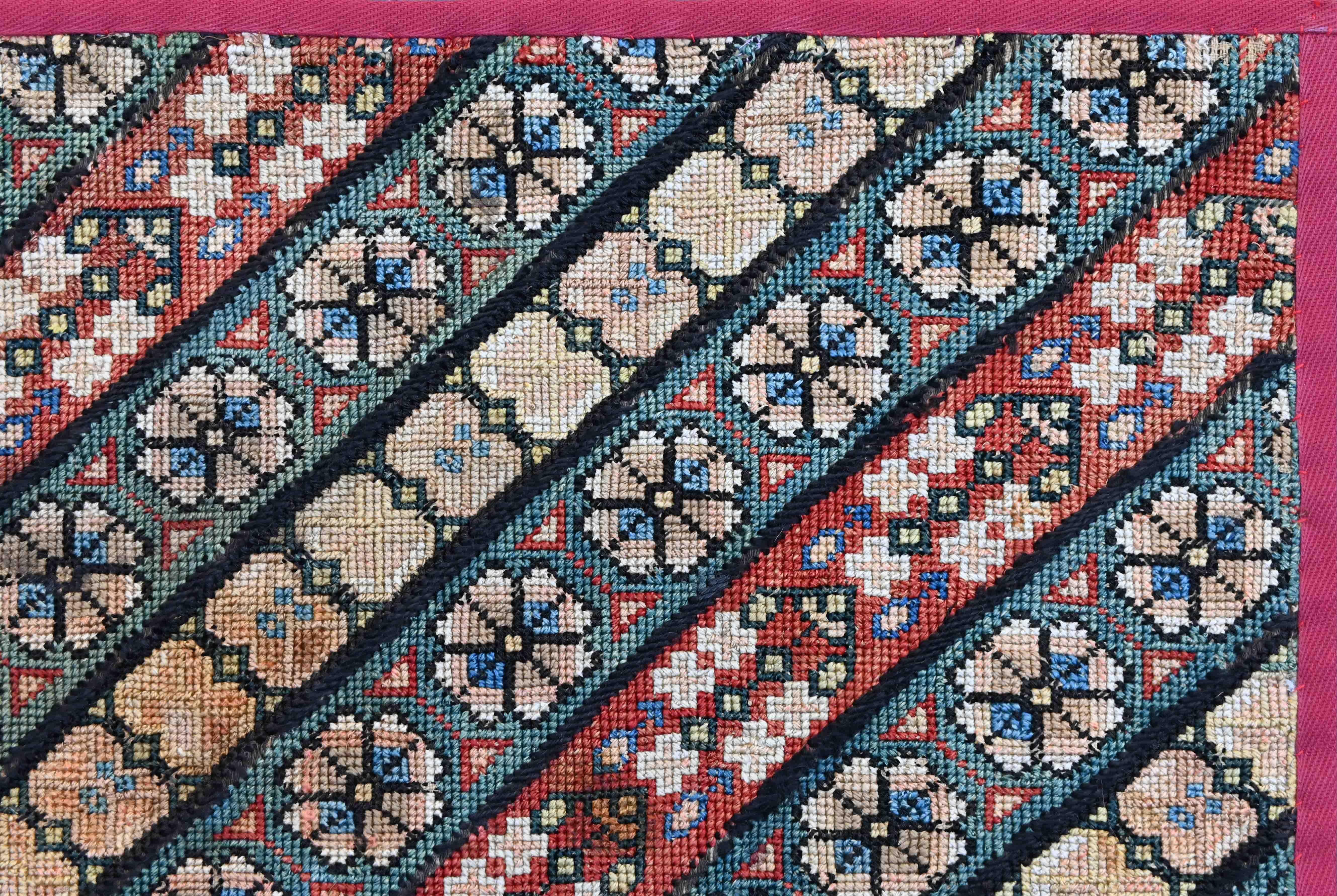 Rare Old Petit-point French Tapestry 19th Century - wool & silk- 60x54 - N° 1448 In Excellent Condition For Sale In Paris, FR
