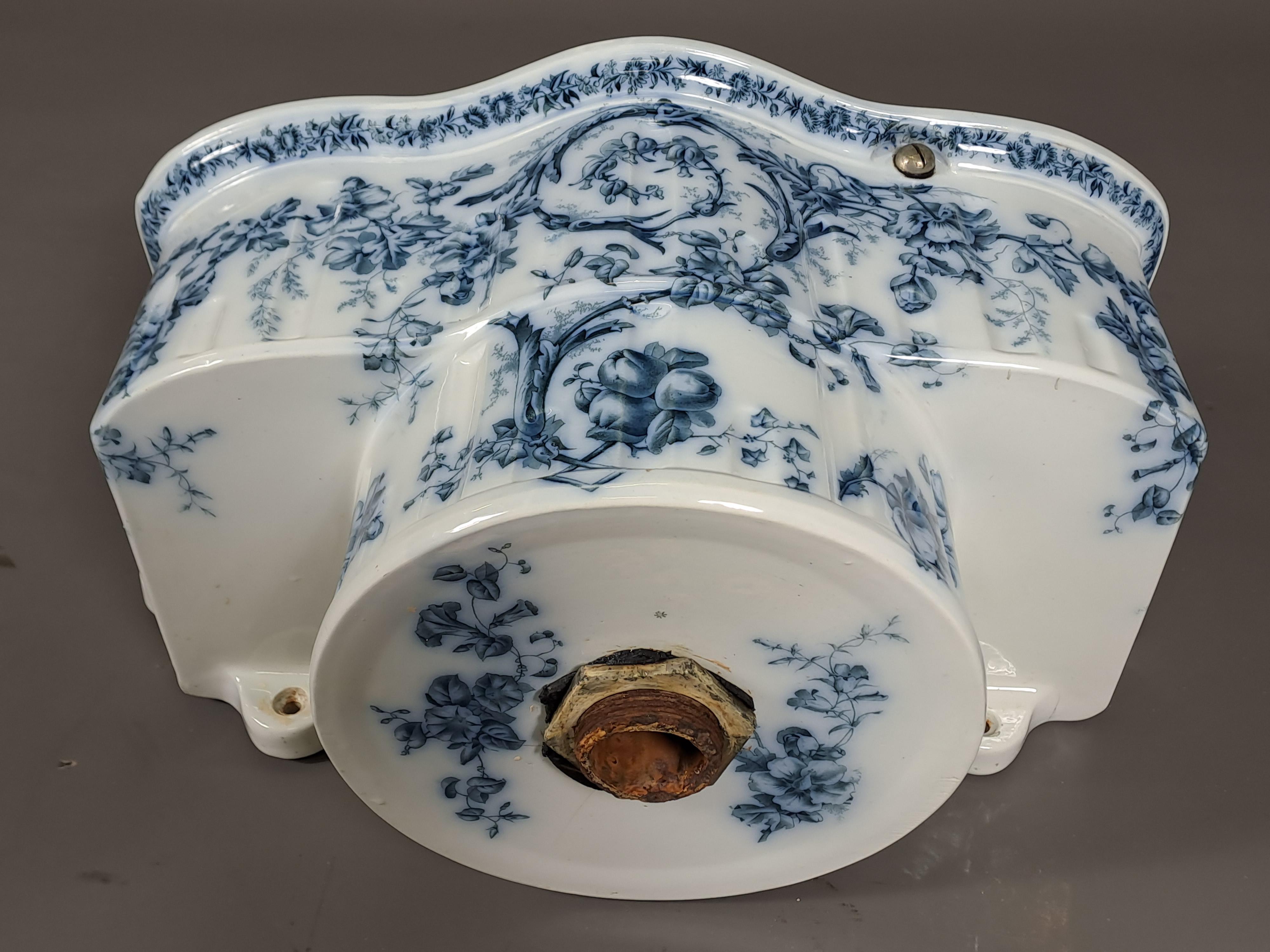 Abalone Rare Old Toilet Tank And Its Soap Dish In Fine English Porcelain