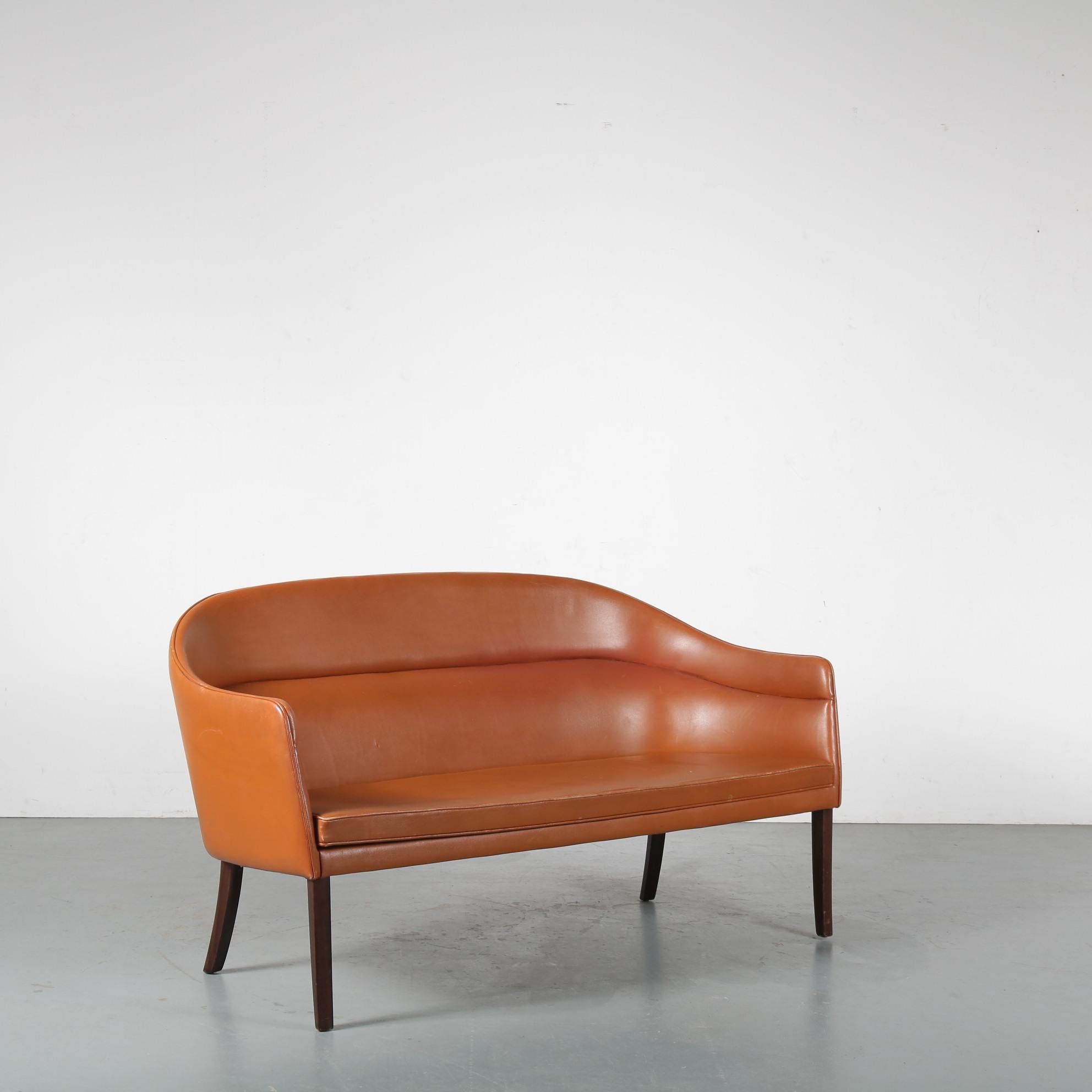 Seltenes Ole Wanscher-Sofa für J. Jeppesen, Dänemark, 1950 (Leder) im Angebot